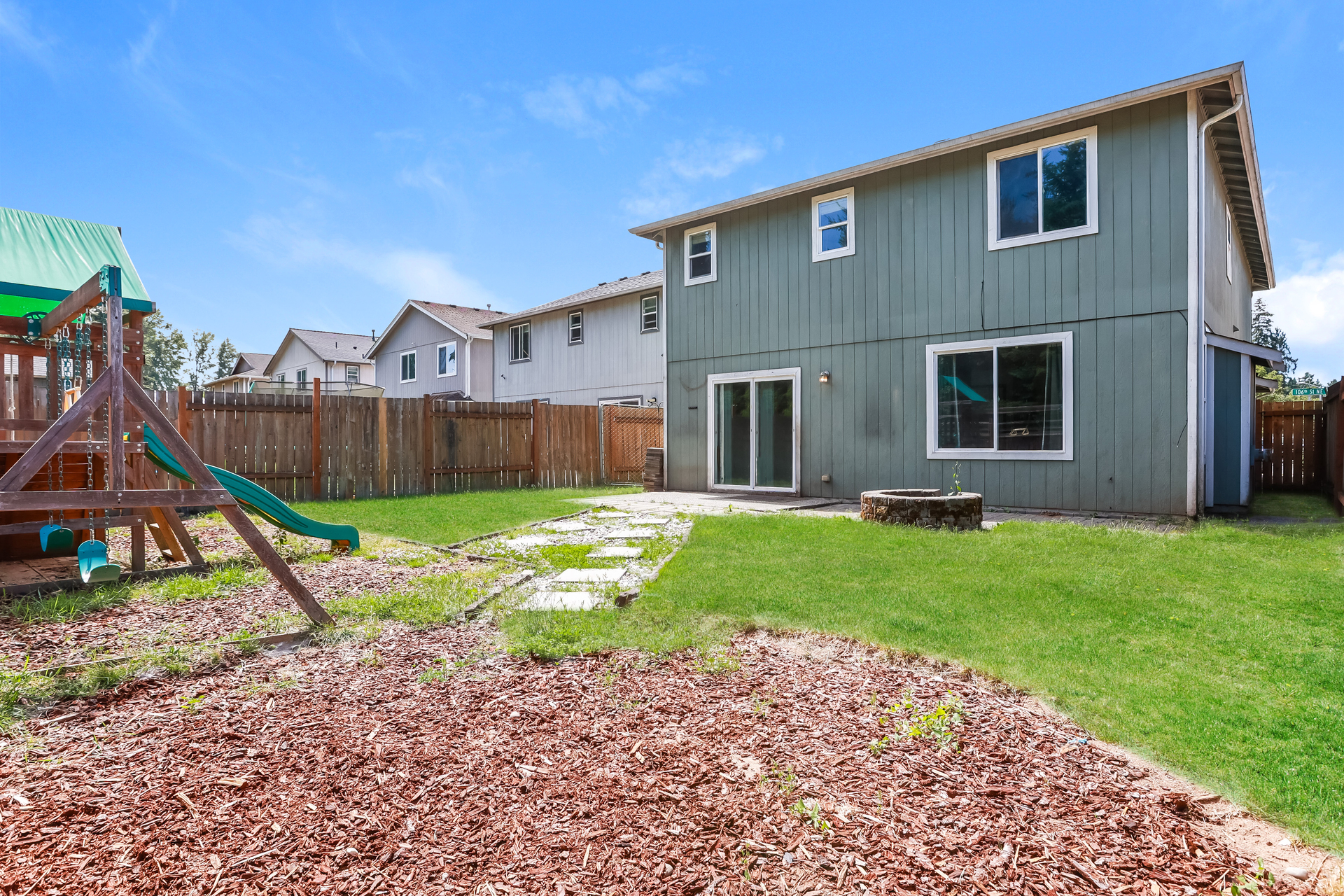 Photo 5 of 37 of 4919 106th St NE, Marysville, WA