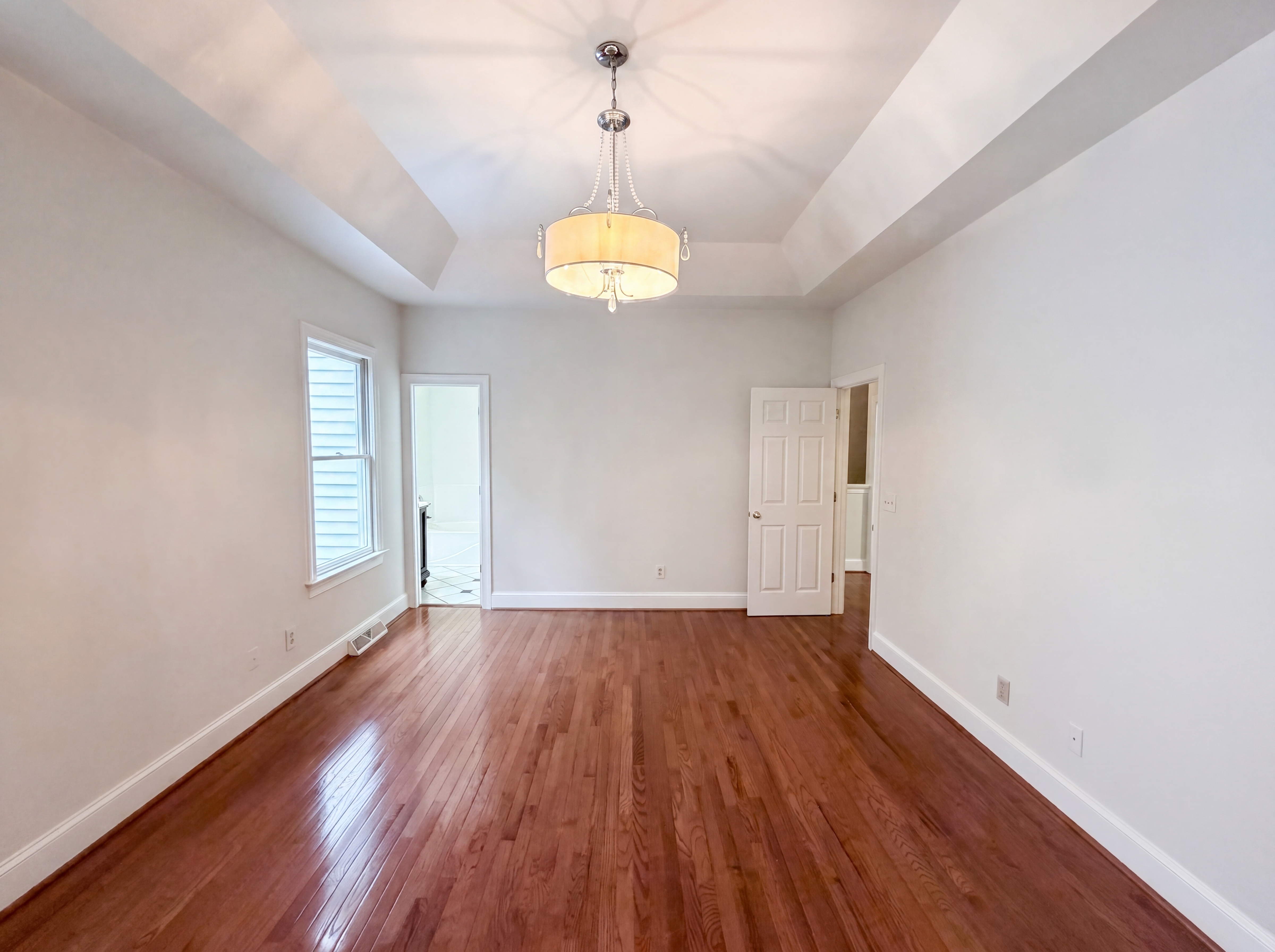 Photo 9 of 23 of 7906 Elphin Ct, Charlotte, NC