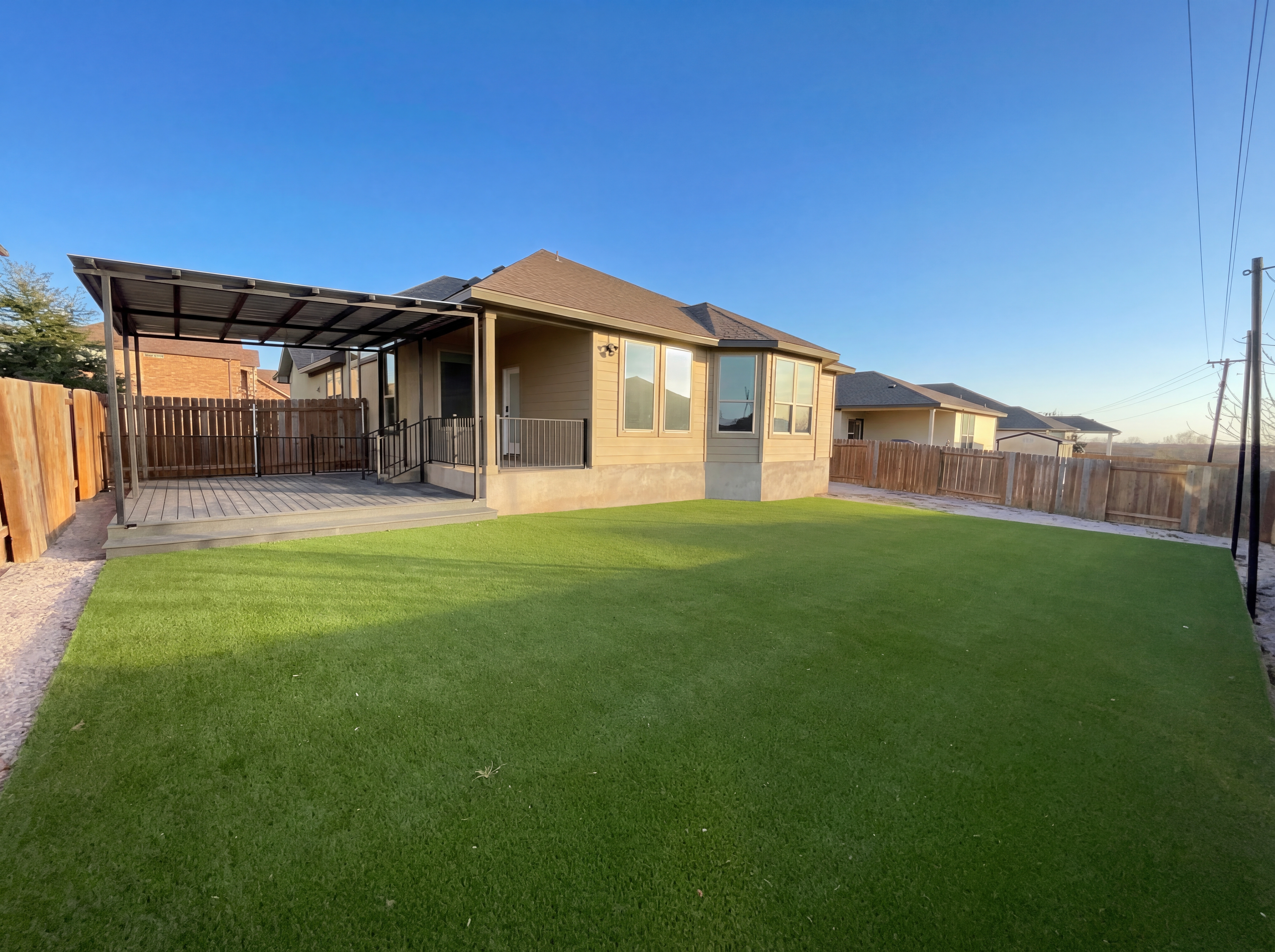 Photo 5 of 19 of 19300 Elk Horn Dr, Pflugerville, TX