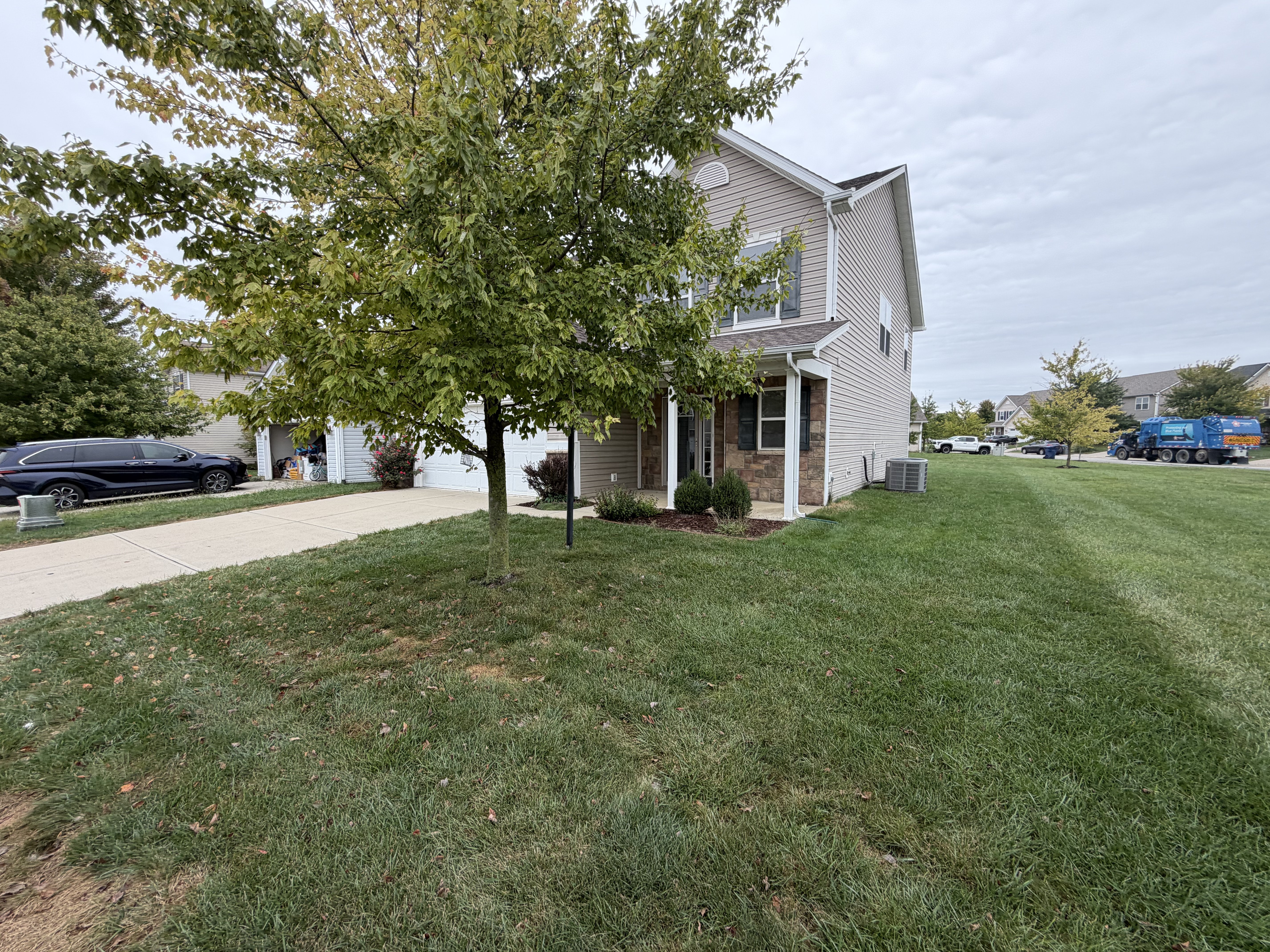 Photo 27 of 31 of 12634 Old Pond Rd, Noblesville, IN