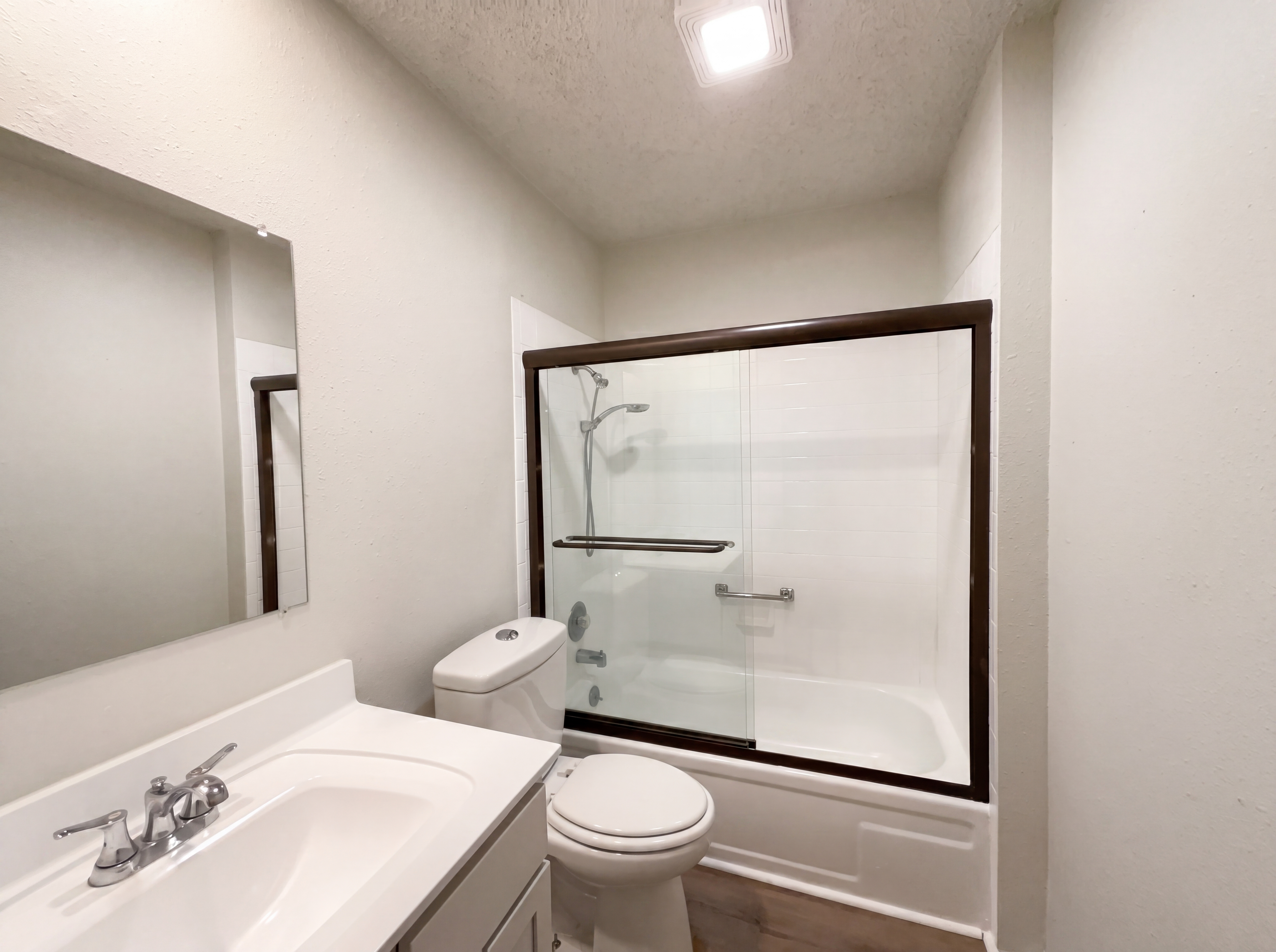 Photo 13 of 17 of 1210 Fillmore Dr, San Antonio, TX