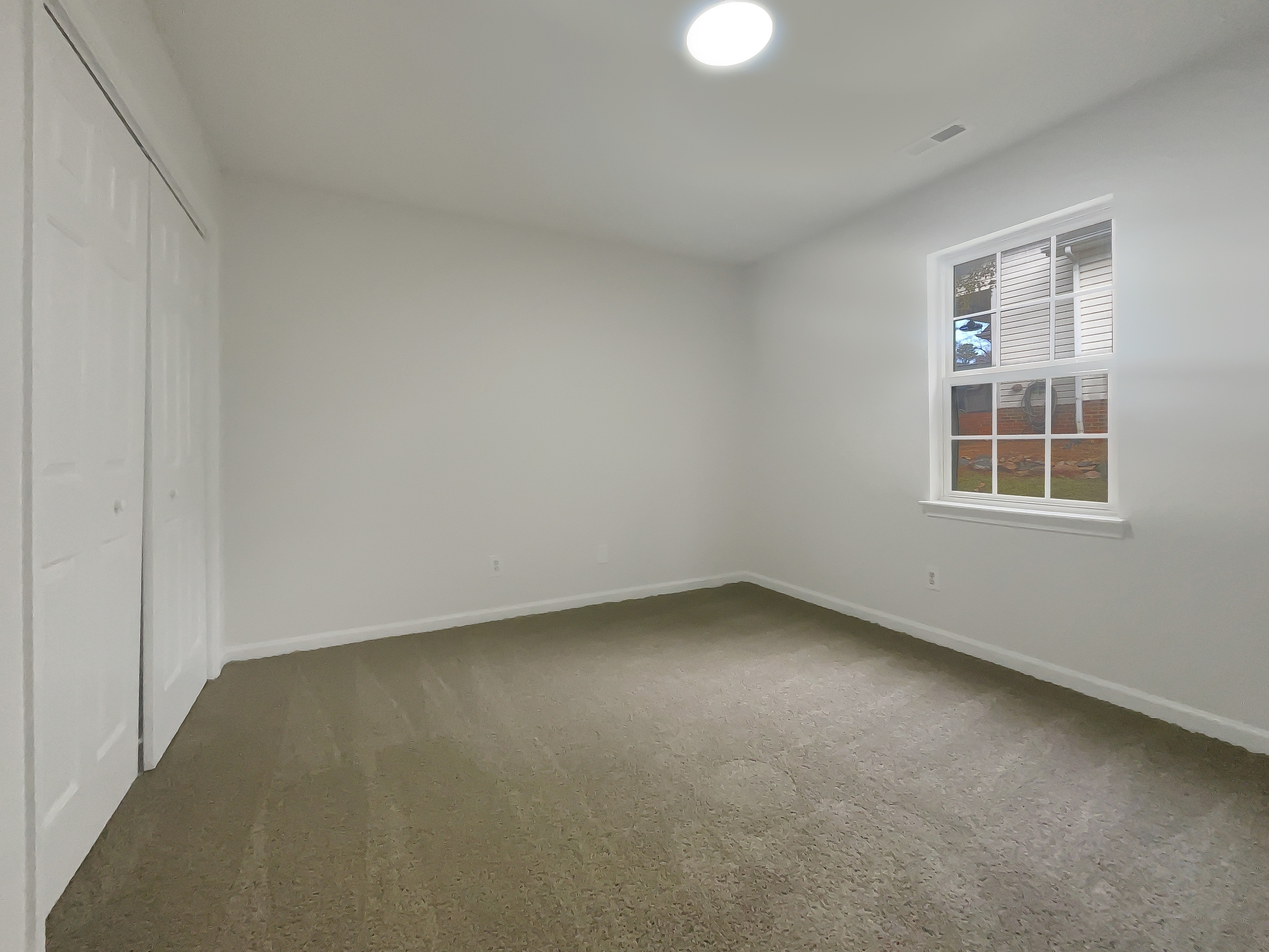 Photo 4 of 17 of 121 Shining Armor Ct, Mooresville, NC