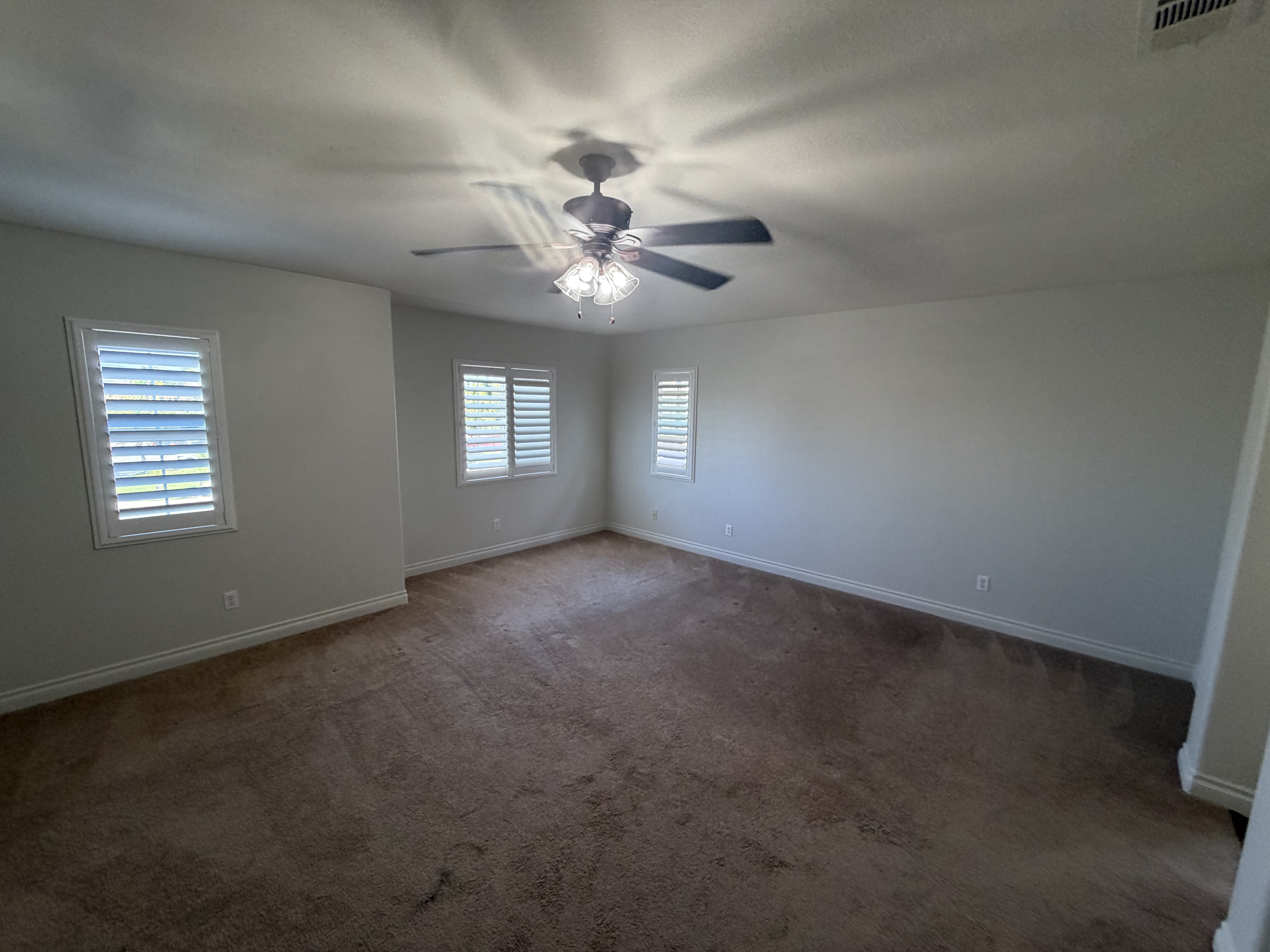Photo 15 of 26 of 5105 Mendip St, Oceanside, CA