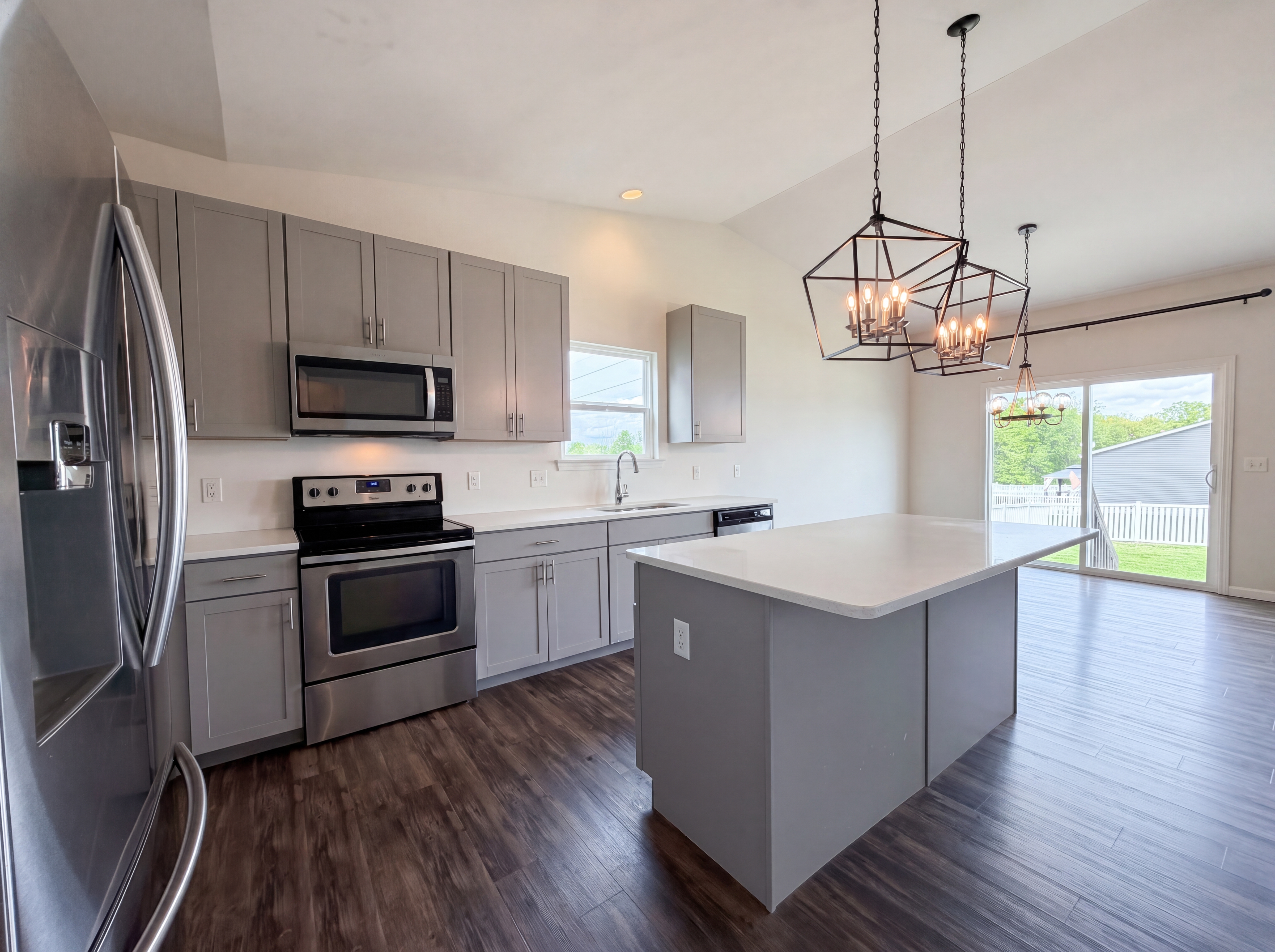 Photo 10 of 22 of 1034 Sweet River Dr, Saint Paul, MO
