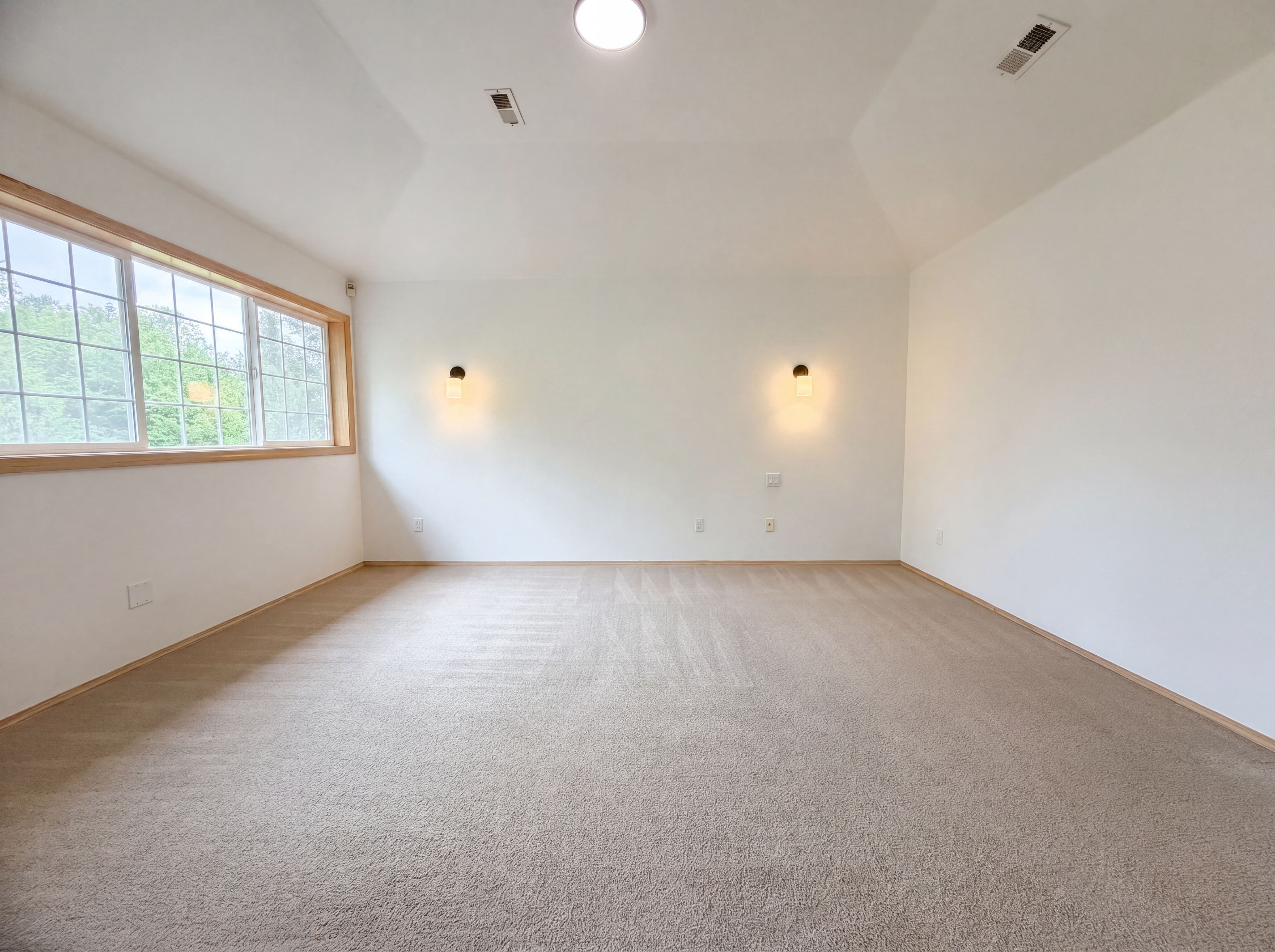 Photo 15 of 26 of 14292 SE Meadows Ln, Clackamas, OR