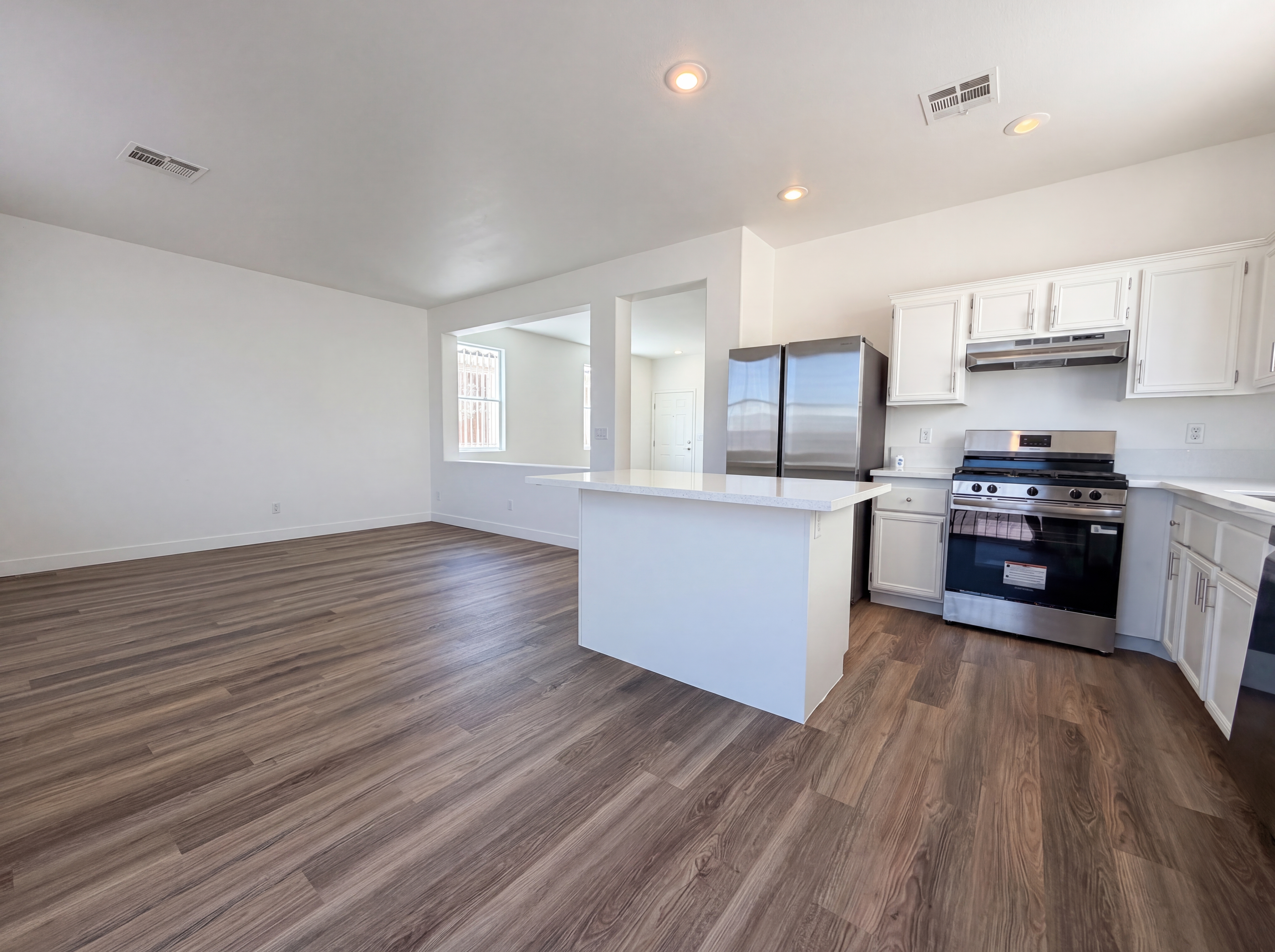 Photo 11 of 30 of 1432 Angel Falls St, Las Vegas, NV