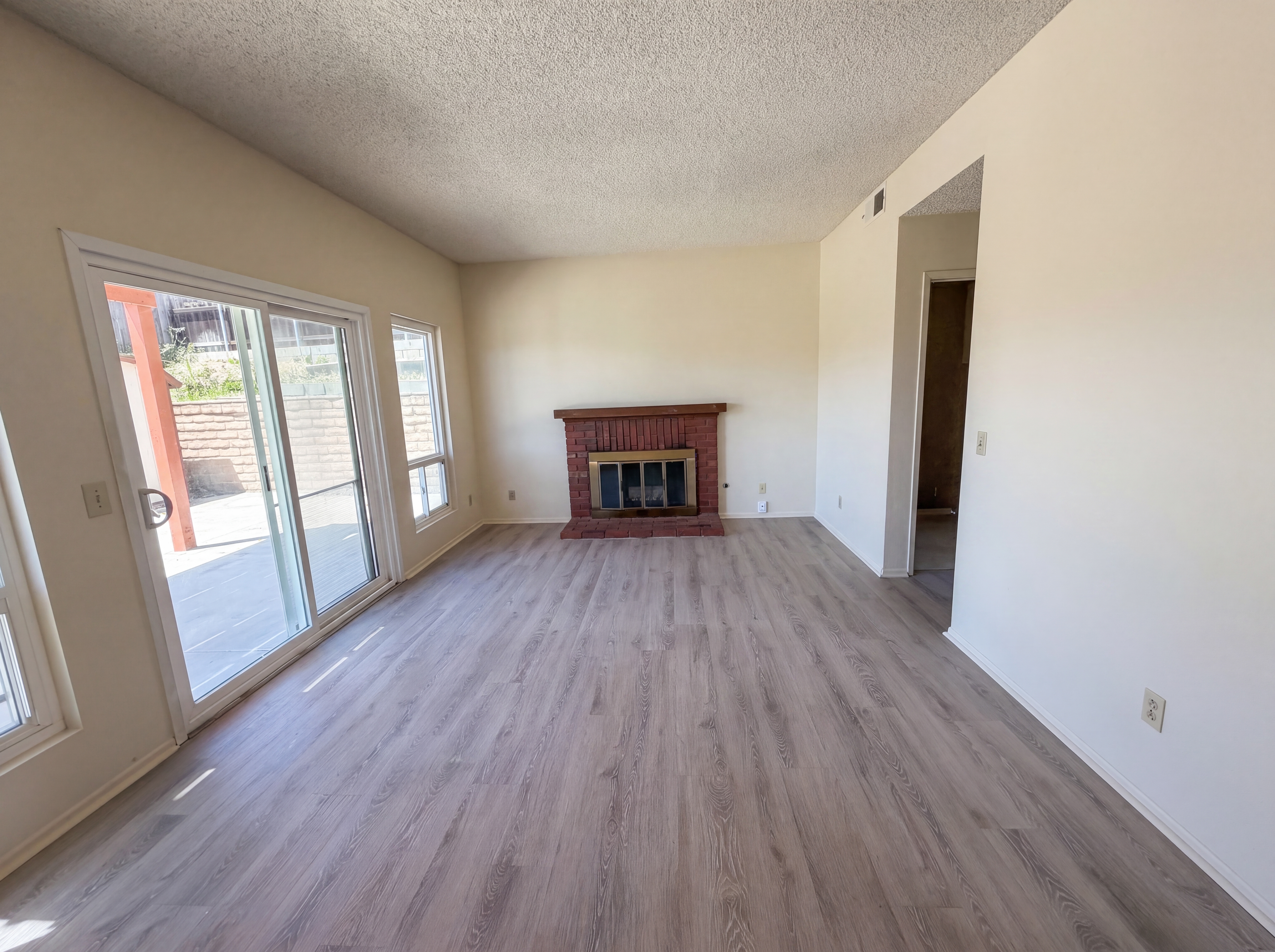 Photo 9 of 26 of 8949 Corte Pellejo, Spring Valley, CA