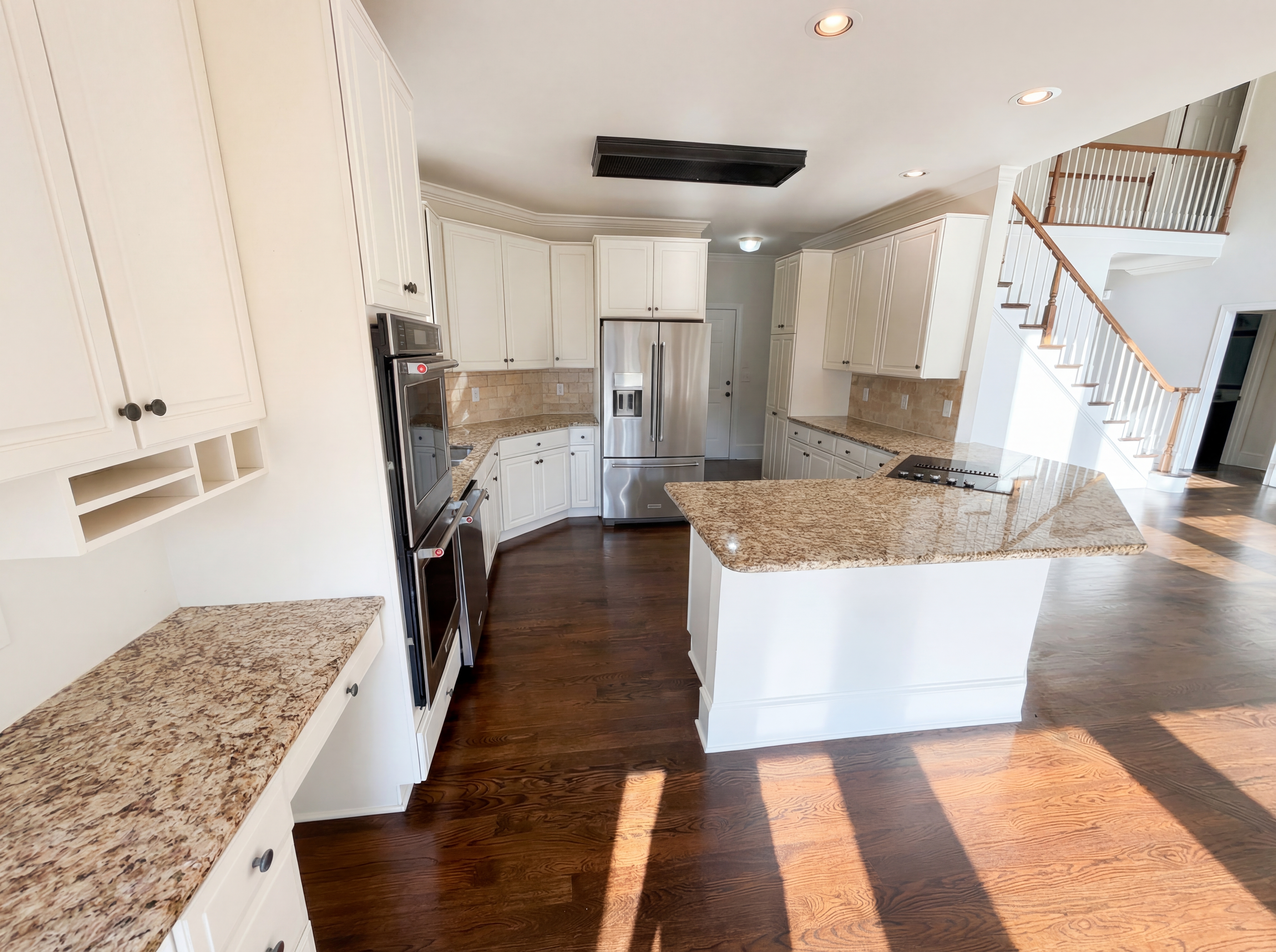 Photo 2 of 25 of 5011 Lake Holw, Douglasville, GA