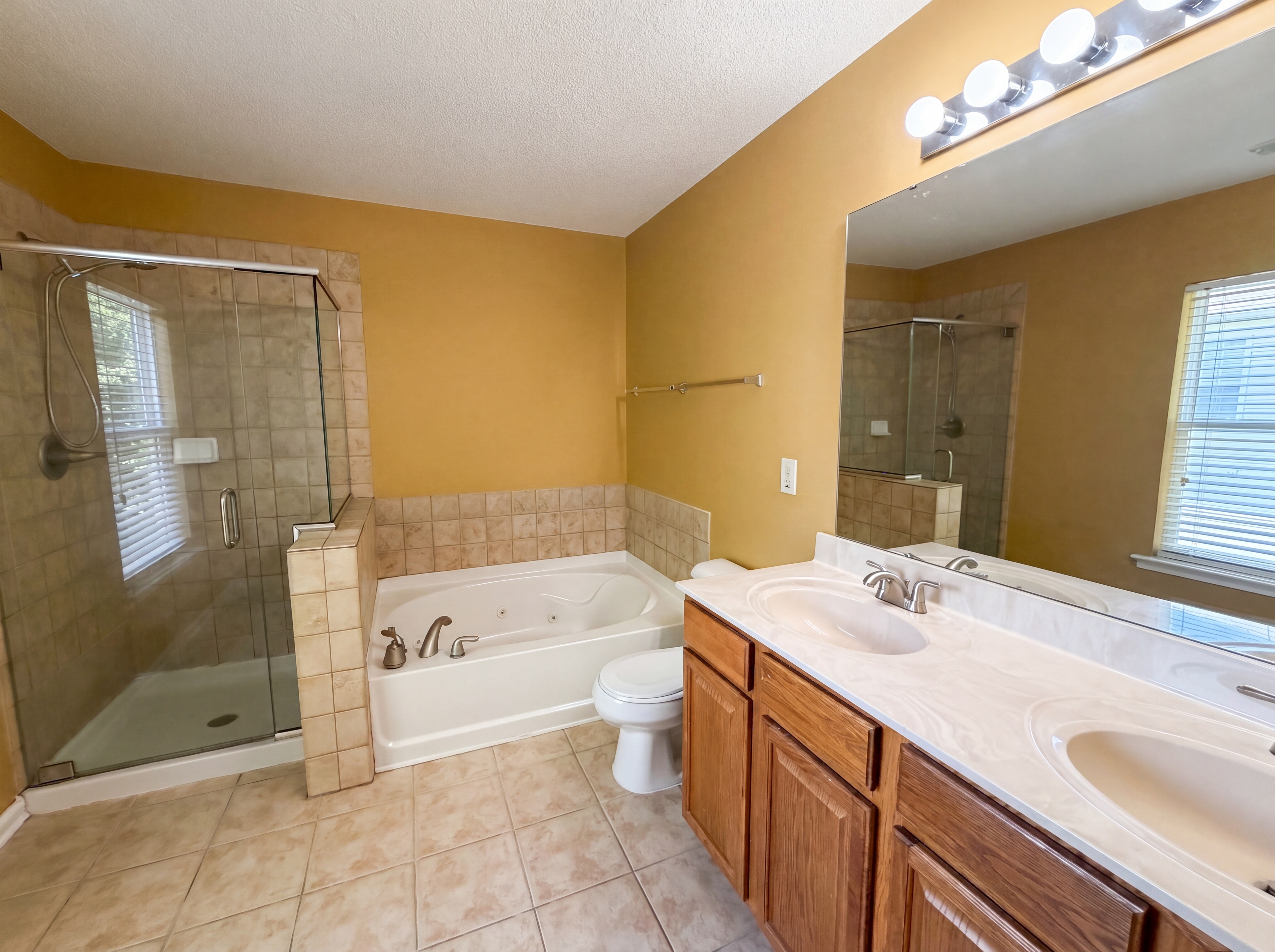 Photo 14 of 18 of 506 Hillview Dr, Durham, NC