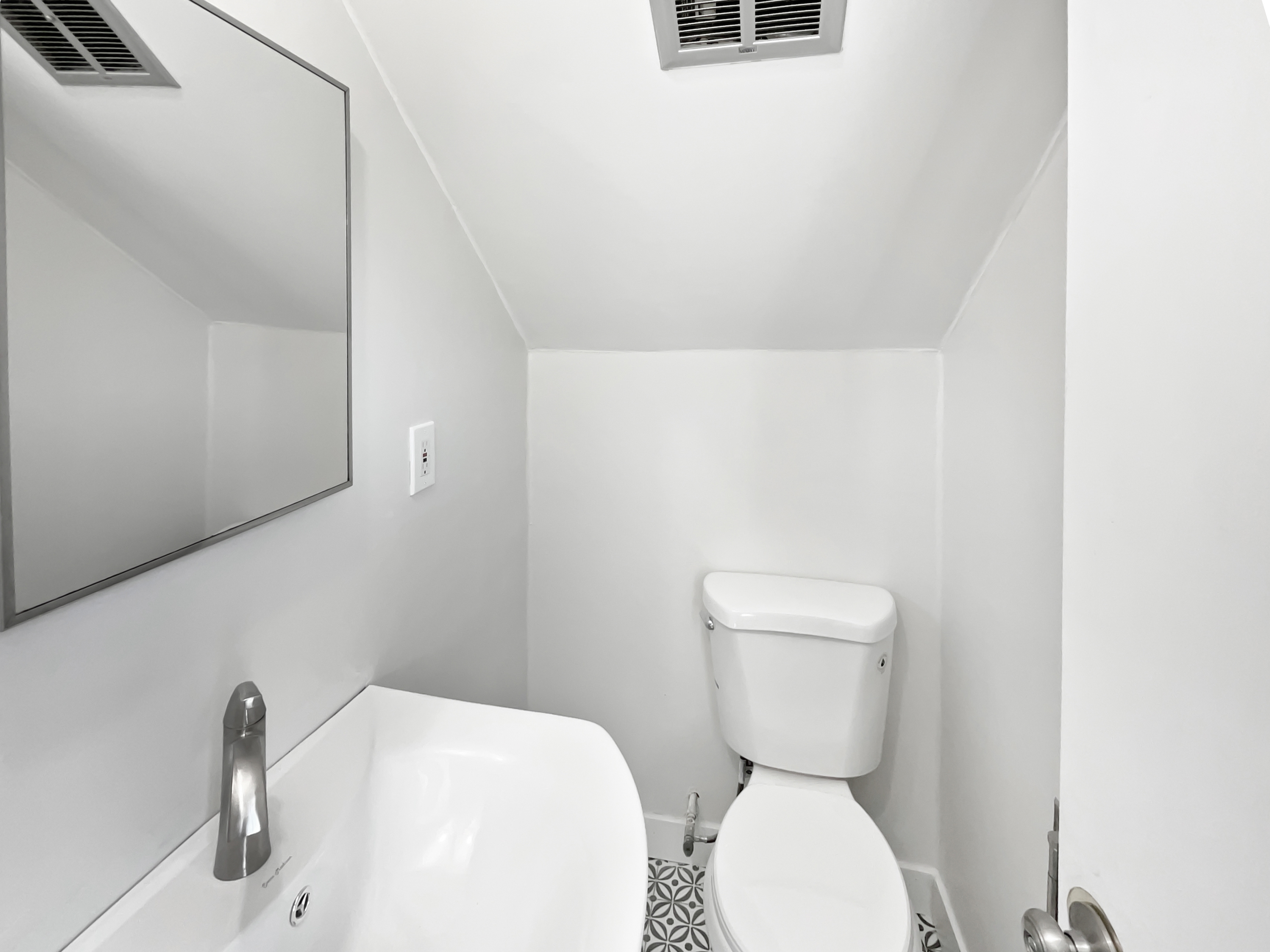 Photo 19 of 23 of 23112 Marlboro St, Dearborn, MI