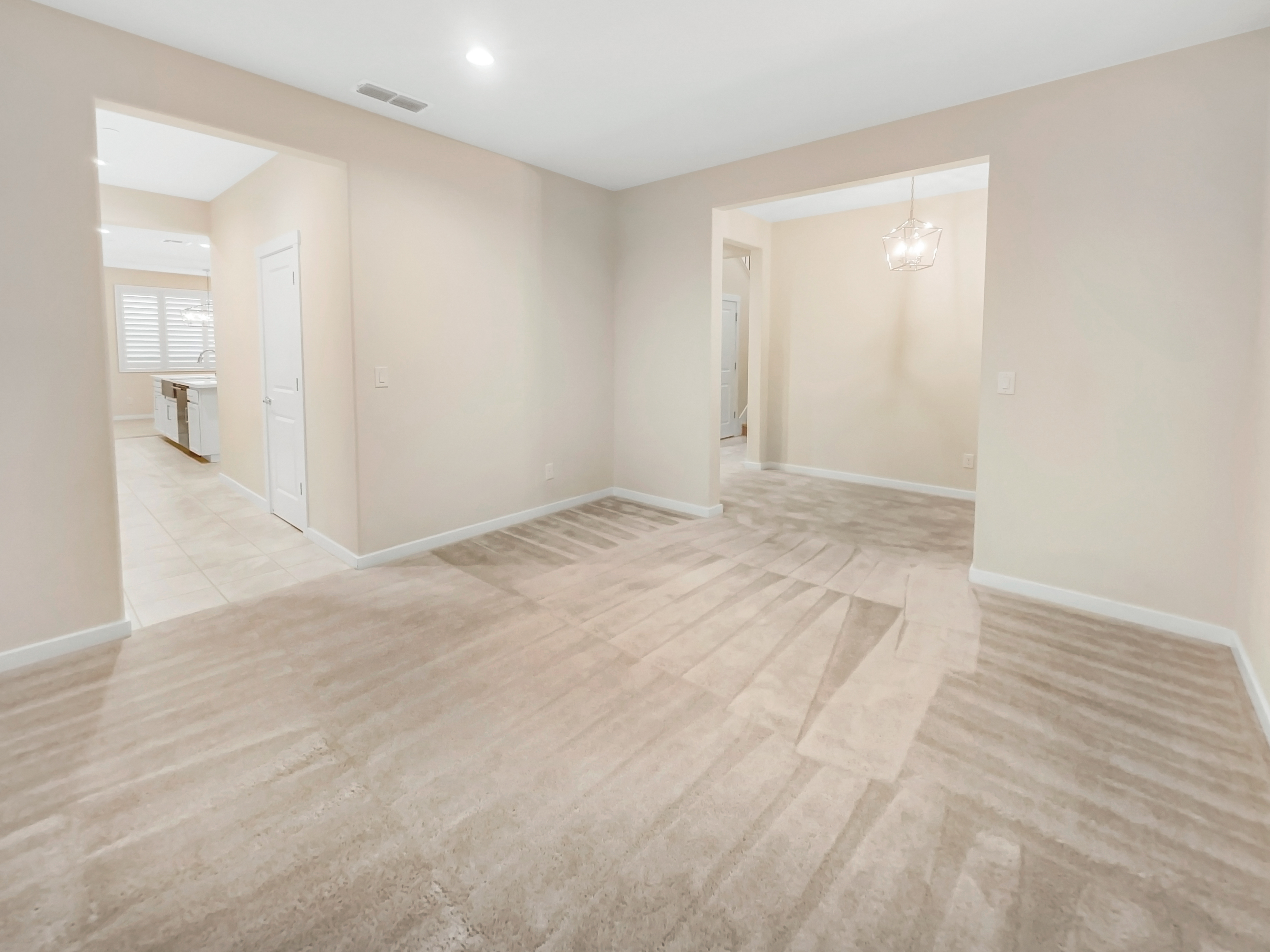 Photo 11 of 32 of 692 Atherton Way, Plumas Lake, CA