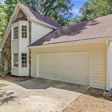 Property photo 2 of 1039 Plantation Blvd SE