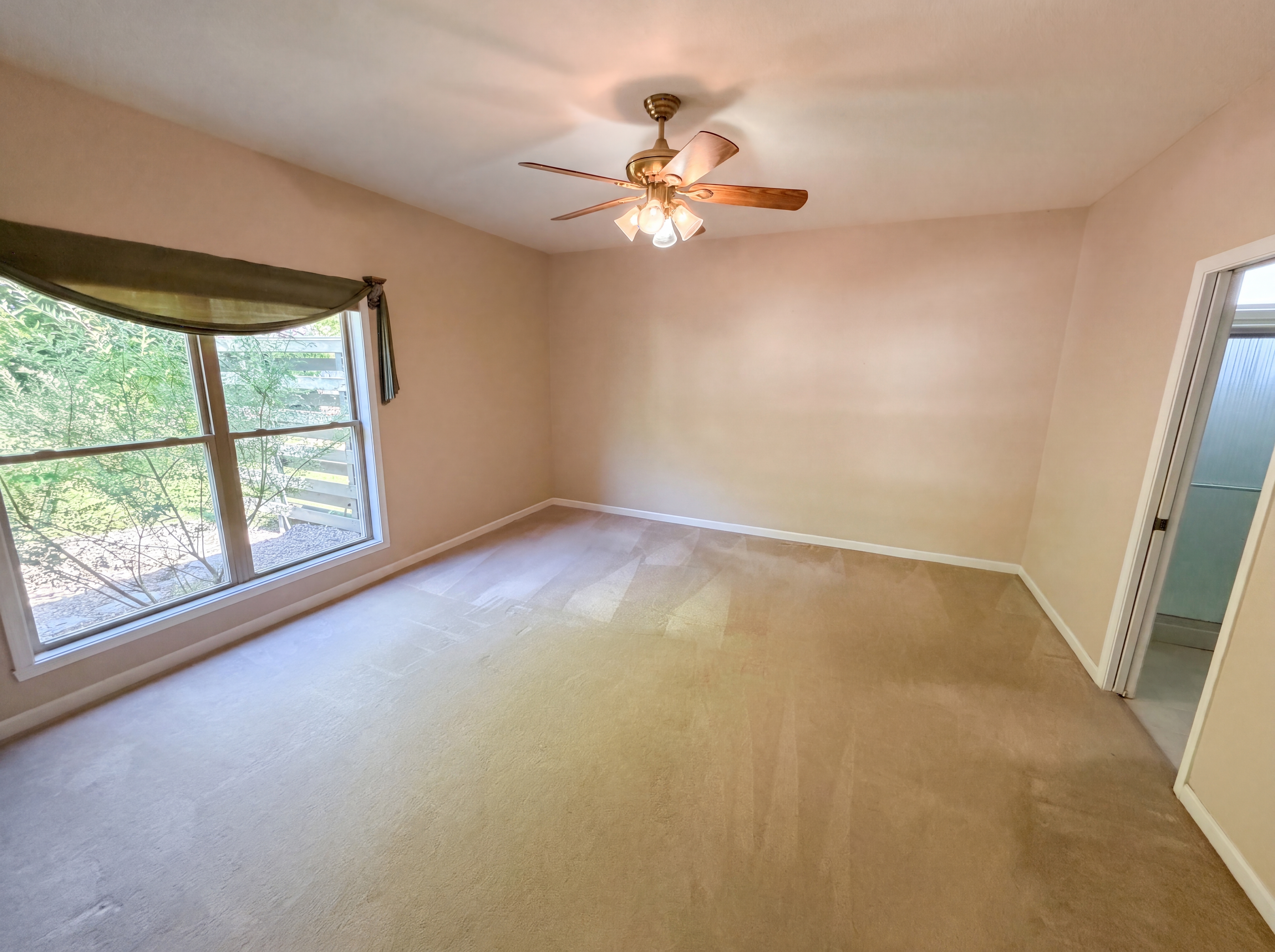 Photo 14 of 23 of 7954 Arvada Pl, Indianapolis, IN