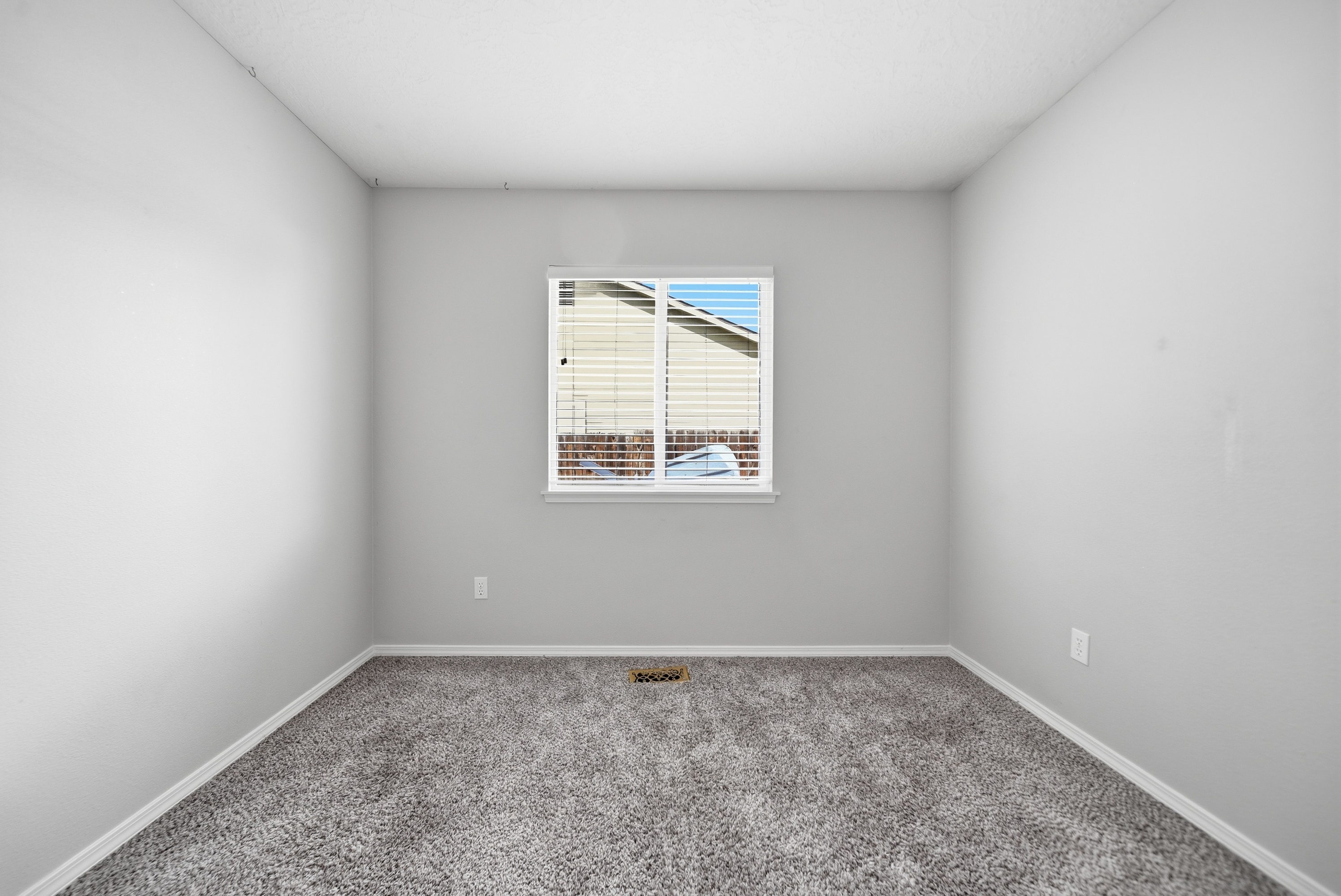 Photo 19 of 31 of 5417 N Hertford Way, Boise, ID