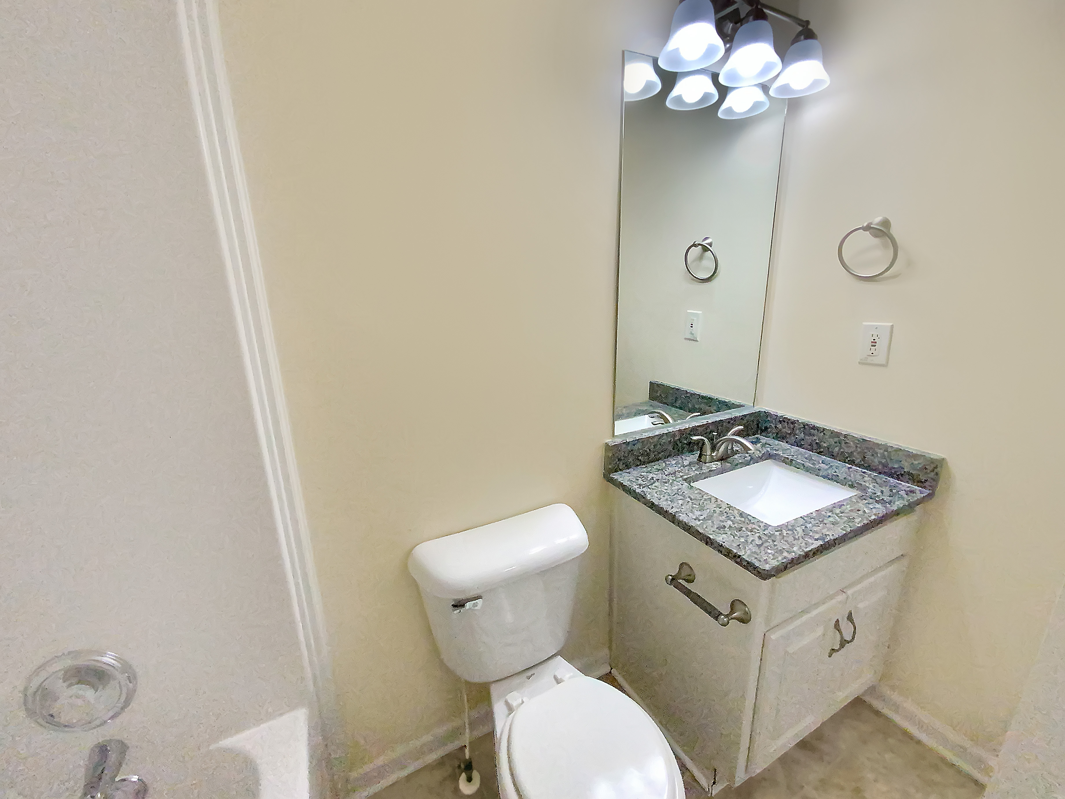 Photo 12 of 30 of 470 Trelawney Cir, Covington, GA