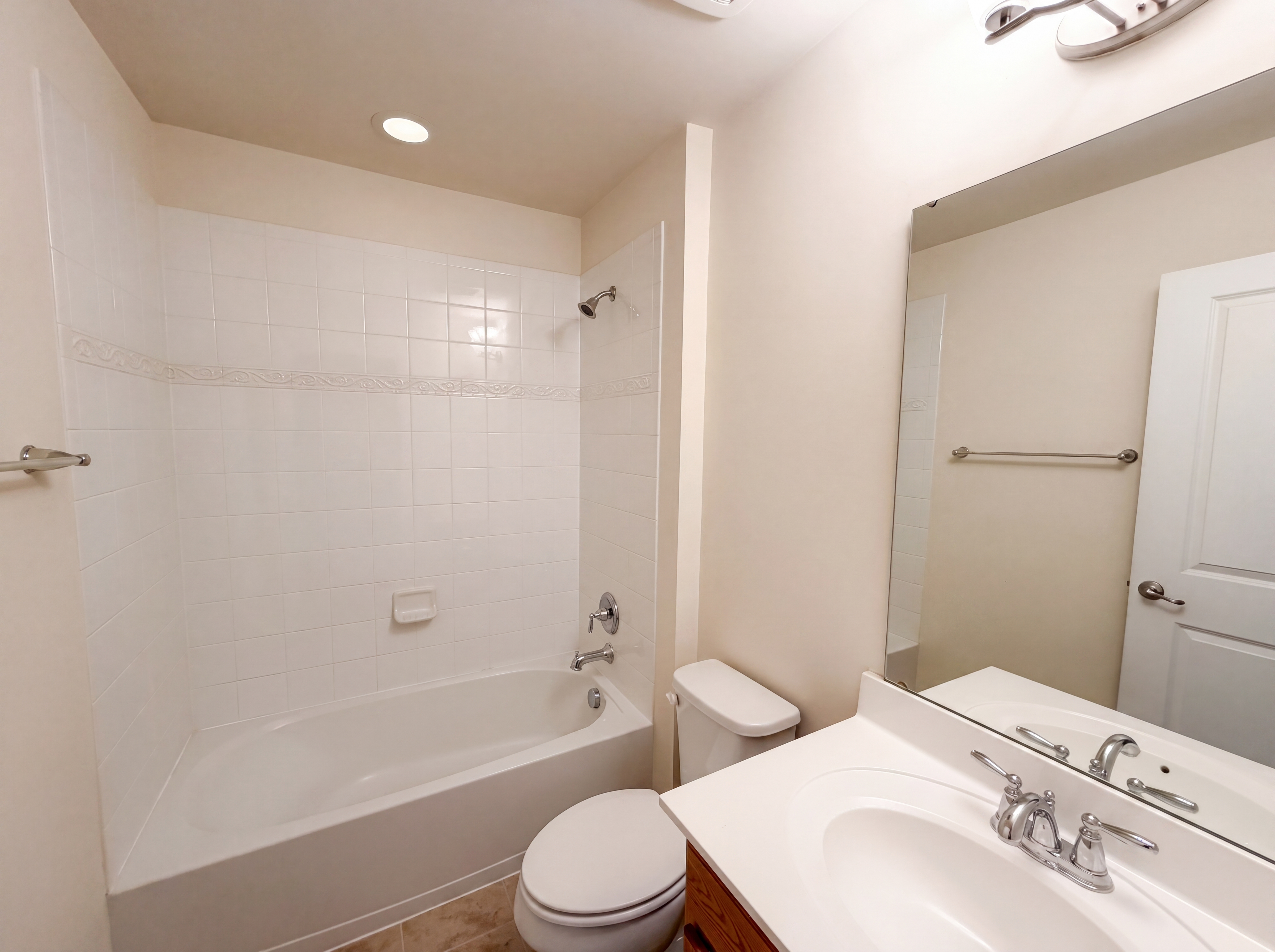 Photo 13 of 18 of 3713 Banana Ln, Midlothian, VA