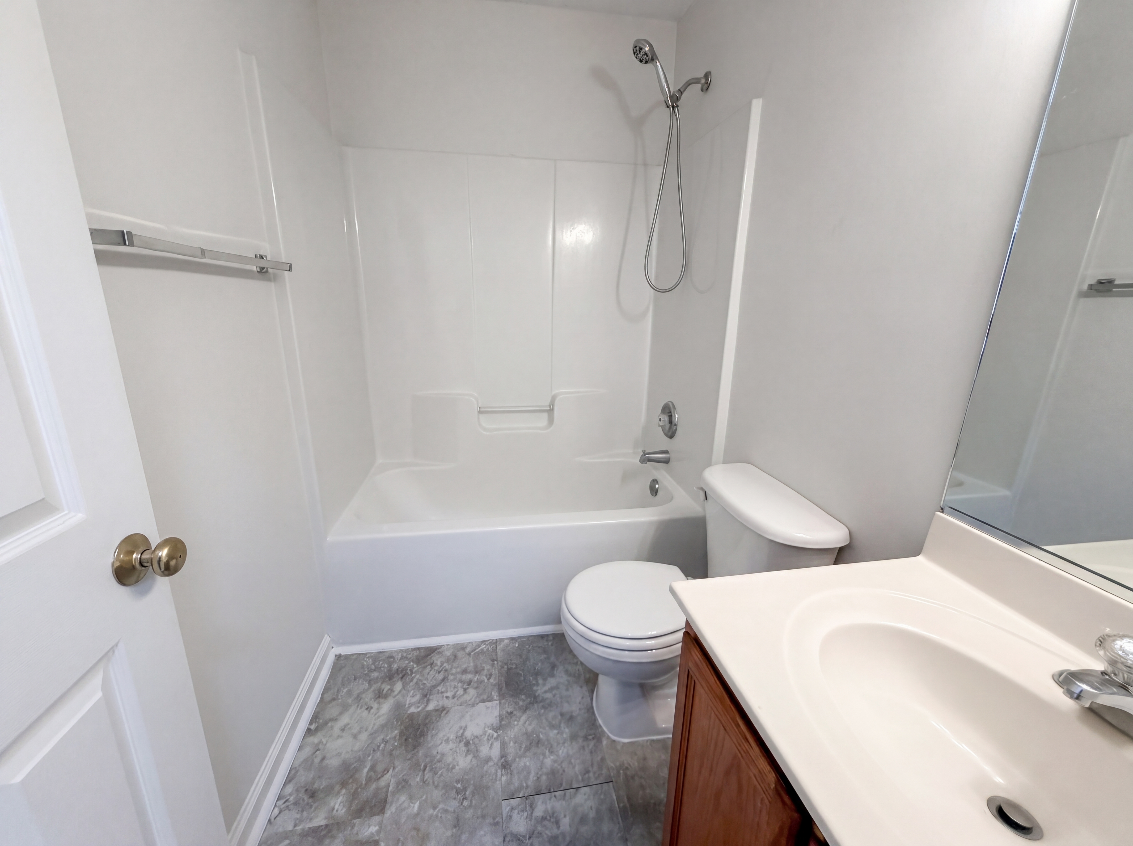 Photo 11 of 17 of 1807 Antler Ct, Greensboro, NC
