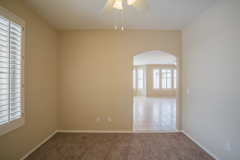 Photo 12 of 30 - 14226 Shaw Butte Dr N, Surprise, AZ 85379