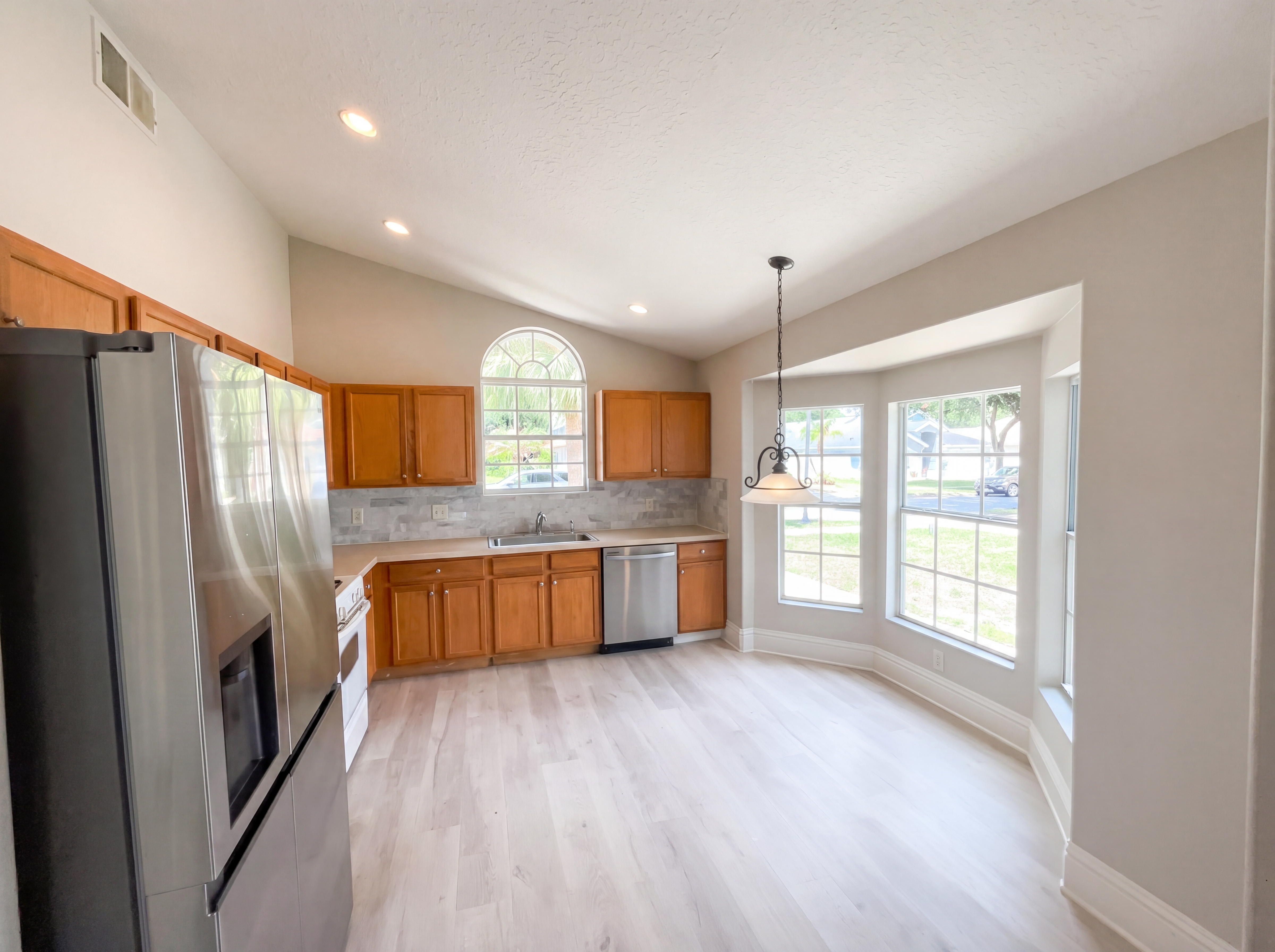Photo 8 of 34 of 3028 Samosa Hill Cir, Clermont, FL