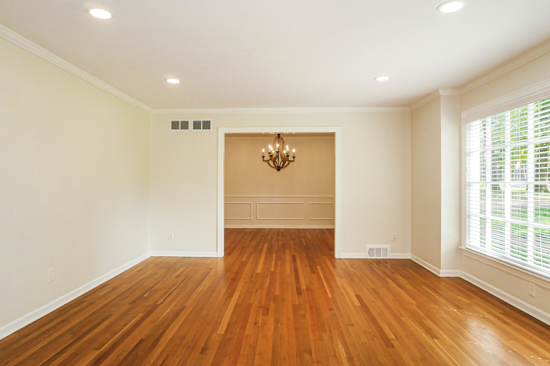 Photo 11 of 22 of 2415 Kirby Rd, Memphis, TN