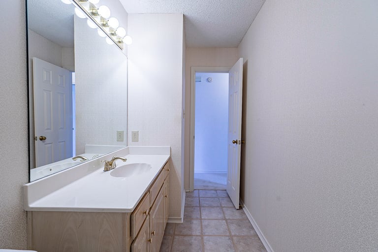 Photo 21 of 25 - 4203 Capstone Dr, Carrollton, TX 75010