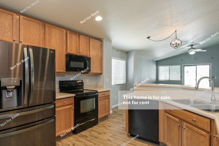 Photo 4 of 27 - 10391 E Ravenswood St, Tucson, AZ 85747