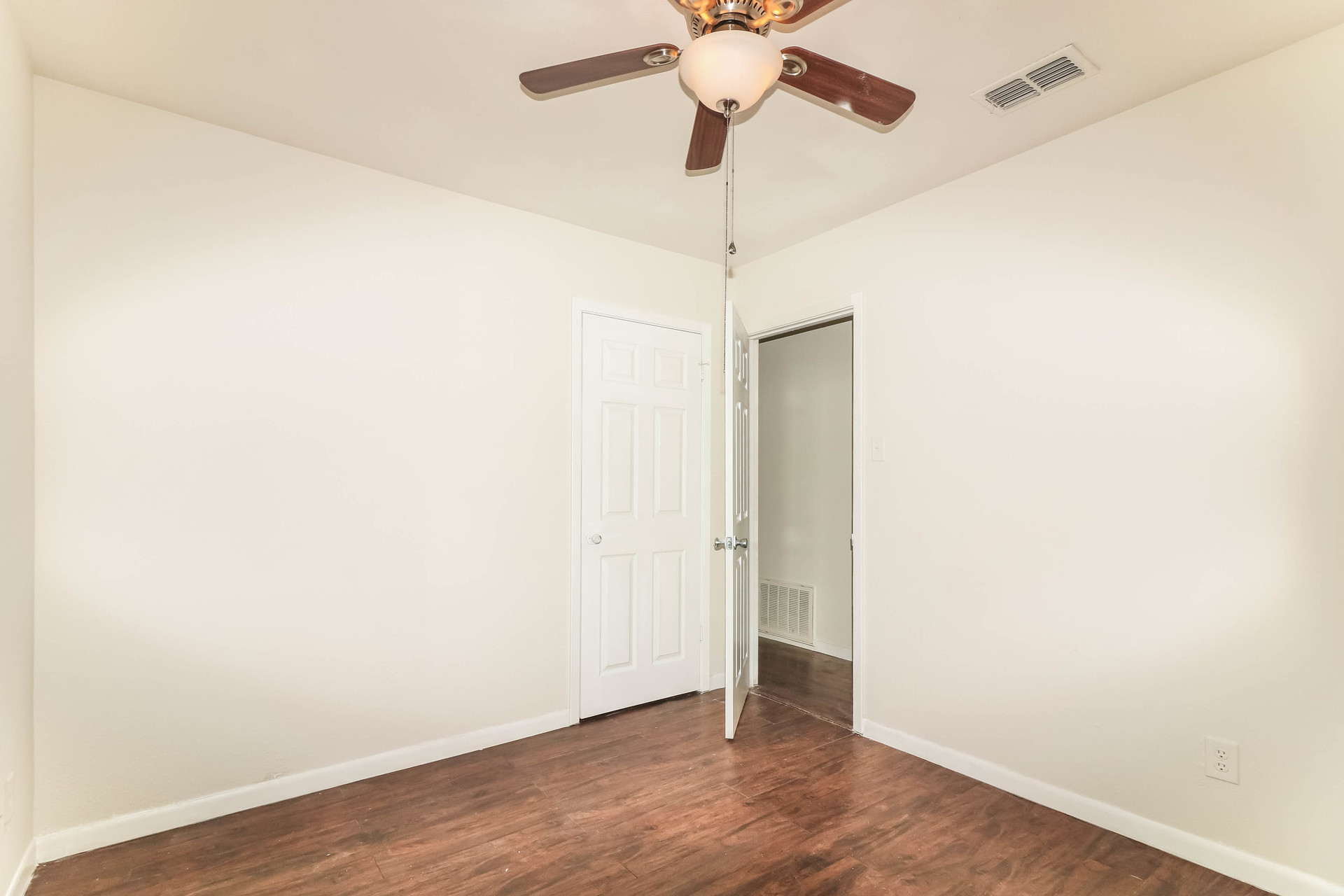 Photo 12 of 21 of 306 N Houston St, Aransas Pass, TX
