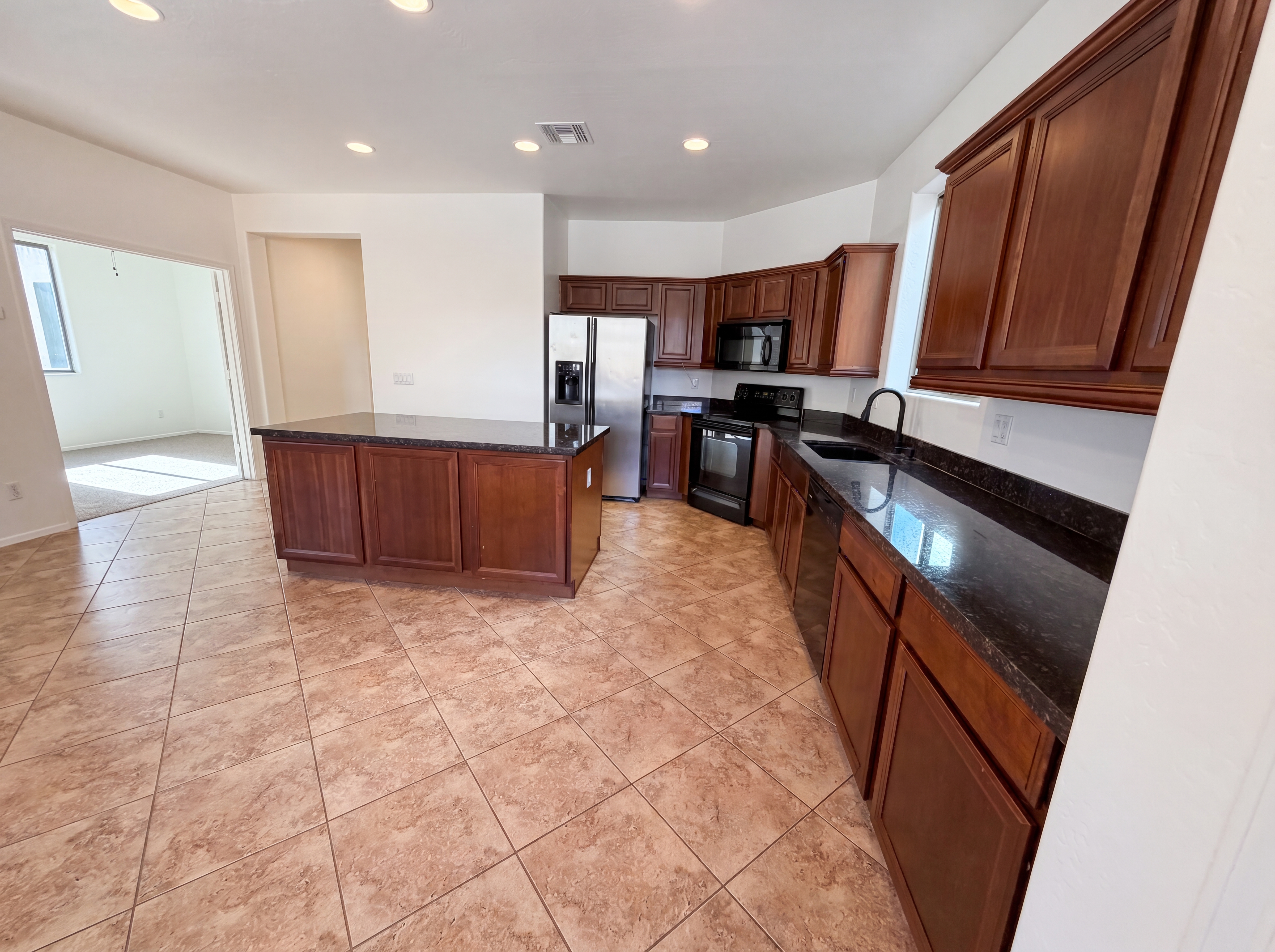 Photo 14 of 38 of 3769 E Flamingo Way, Gilbert, AZ