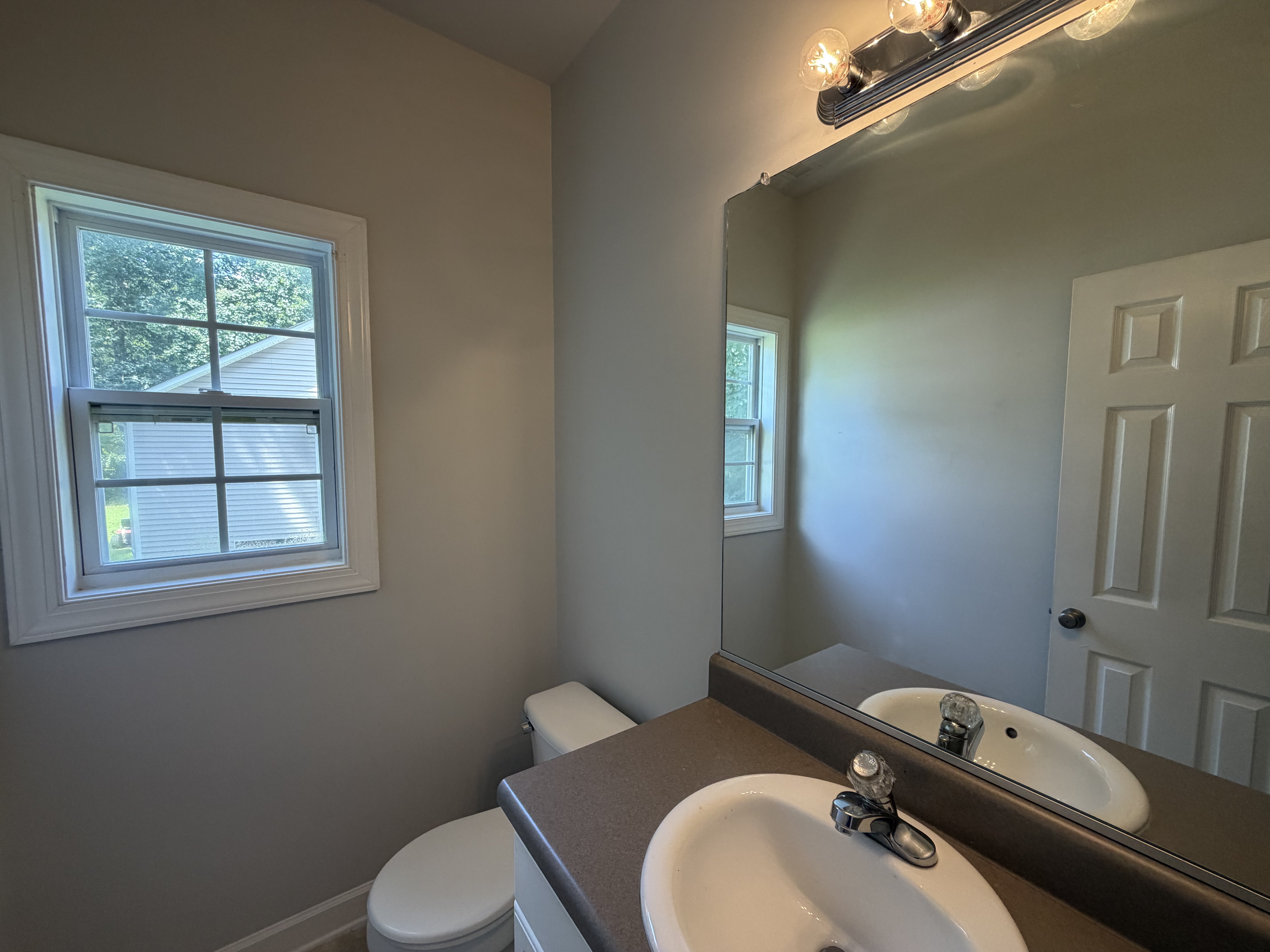 Photo 11 of 17 of 128 Saint Johns St, Knightdale, NC