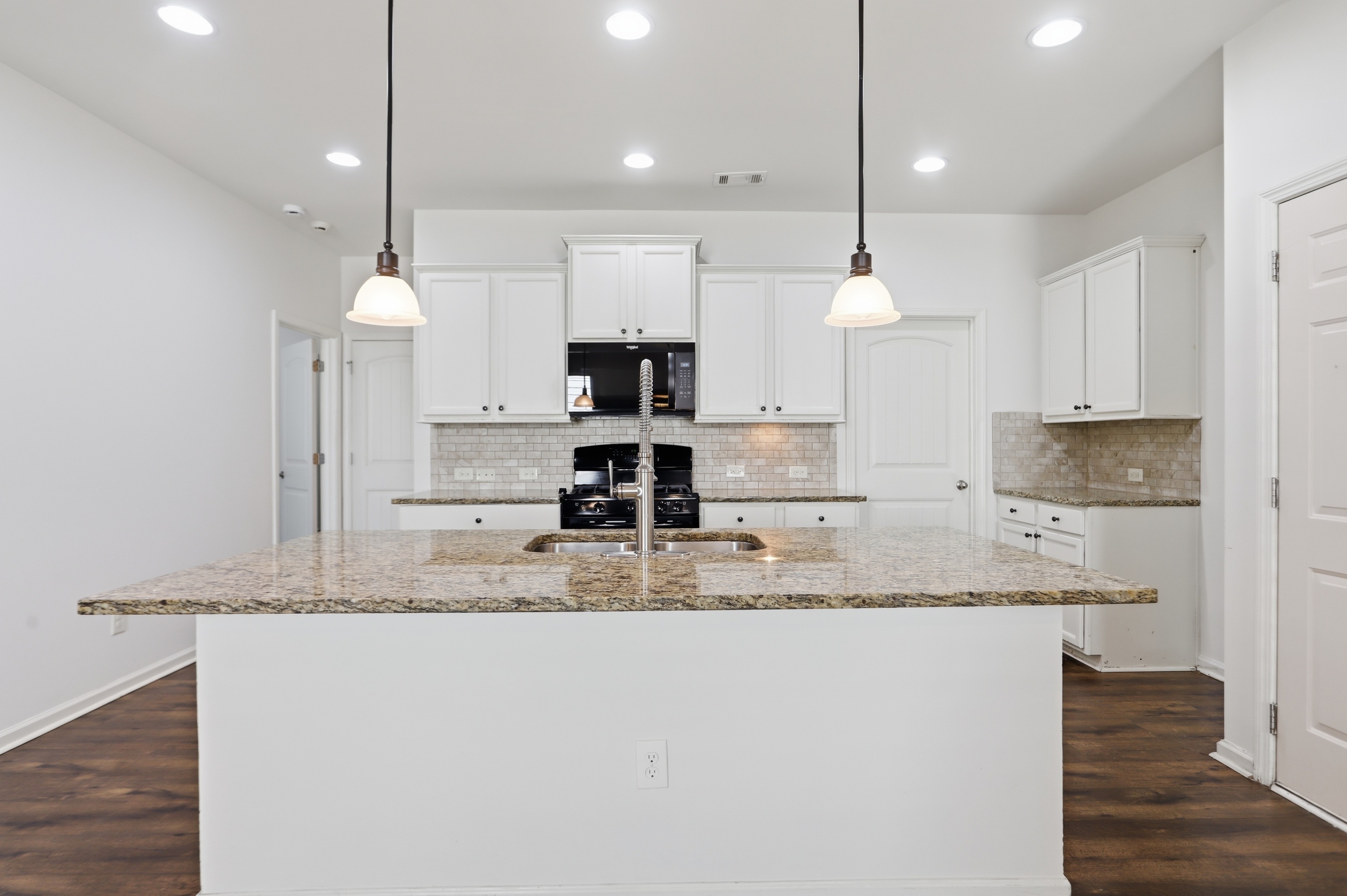 Photo 2 of 36 of 272 Shaw Dr, Acworth, GA
