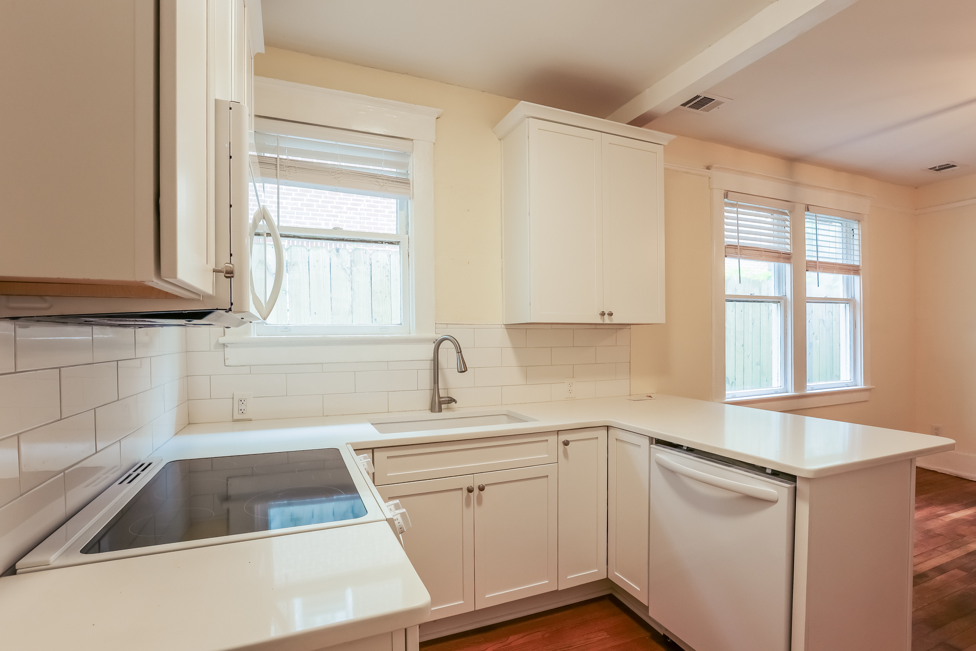 Photo 14 of 21 of 1231 E 42nd St, Savannah, GA