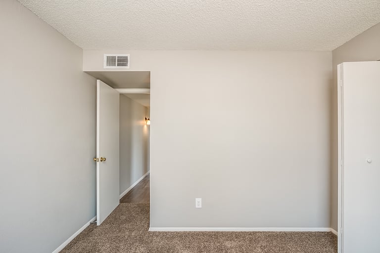 Photo 24 of 39 - 18821 N 13th Dr, Phoenix, AZ 85027