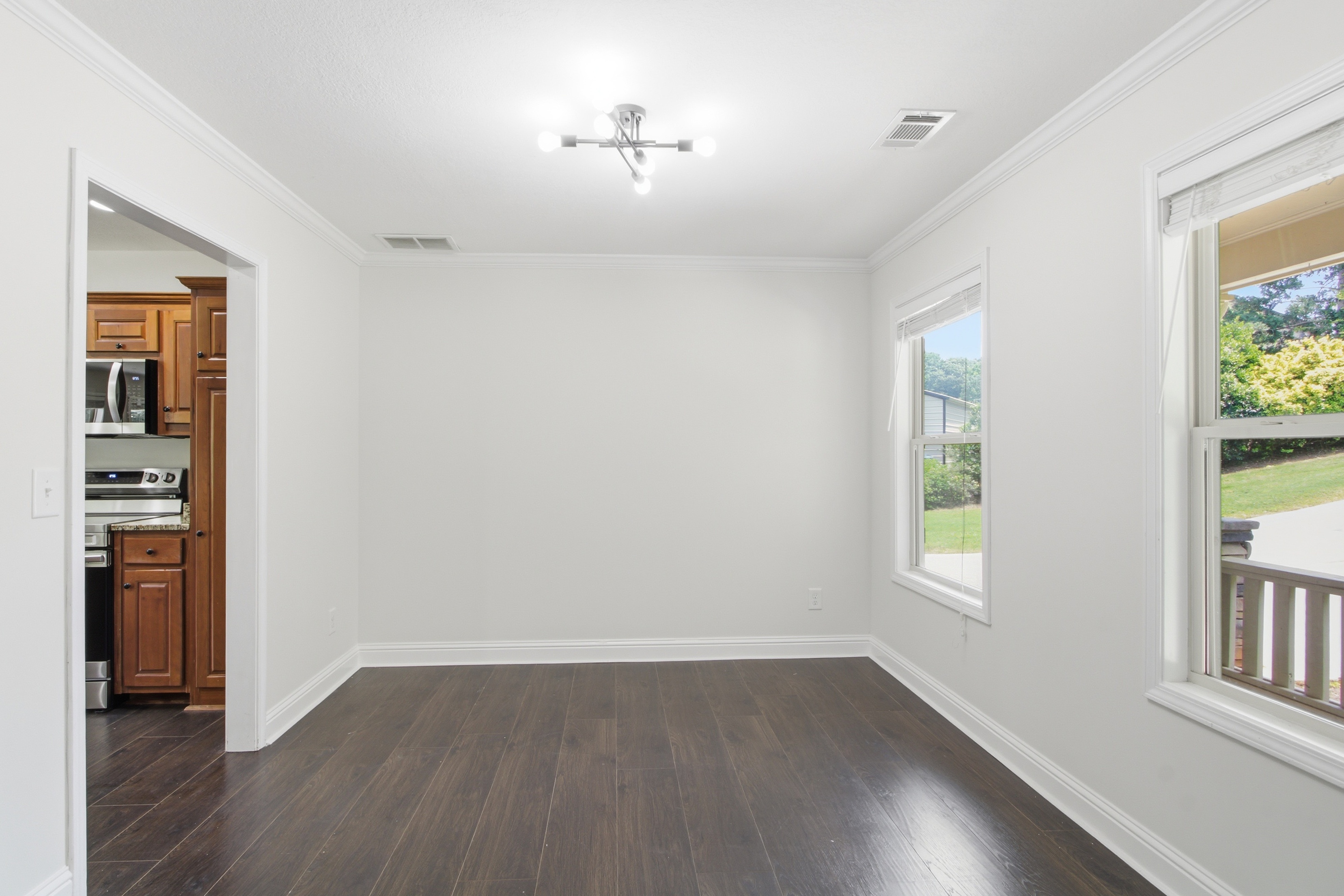 Photo 16 of 42 of 454 Woodbriar Dr, Jefferson, GA