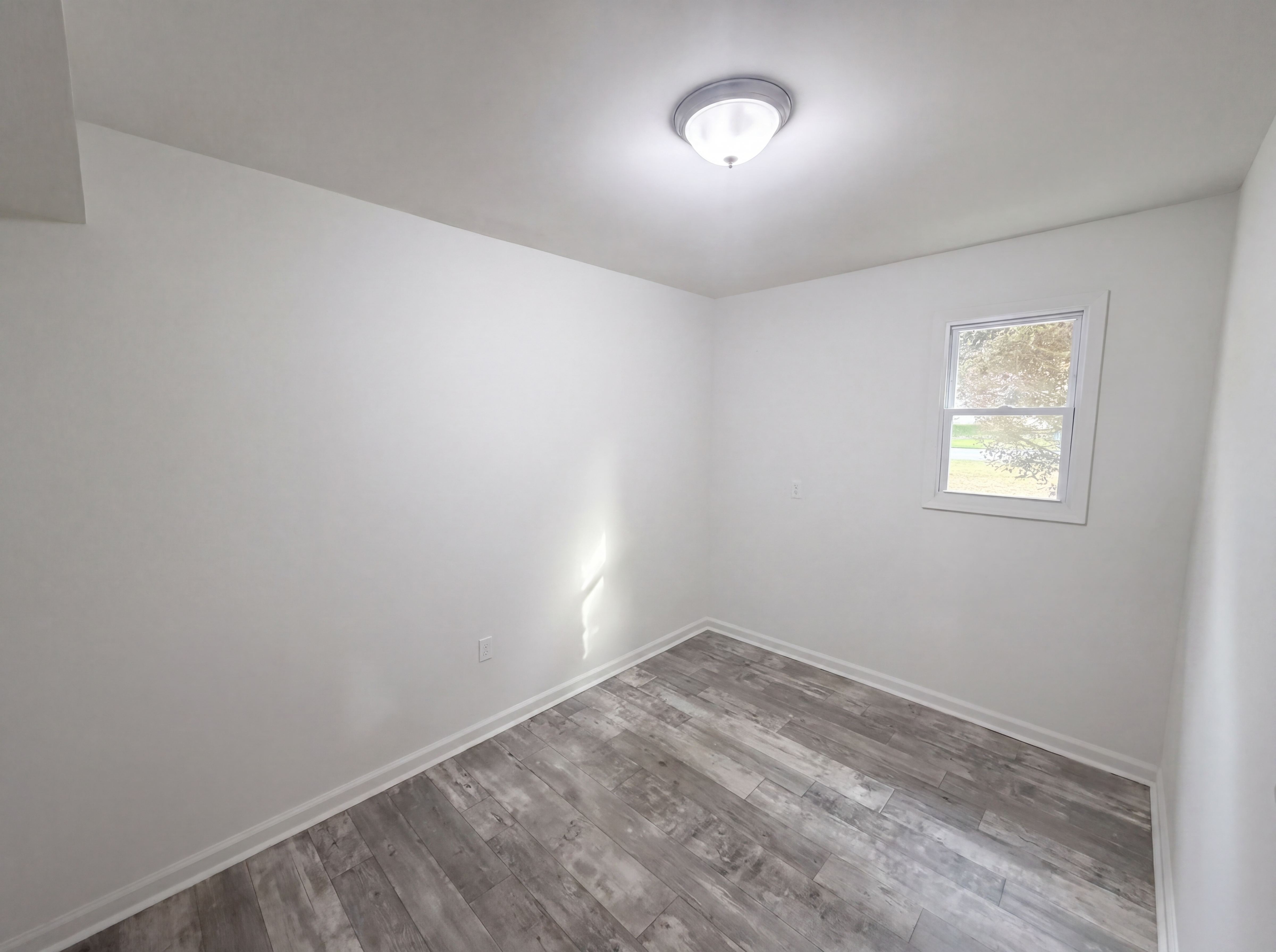 Photo 12 of 25 of 6330 Tahoe Dr, Atlanta, GA