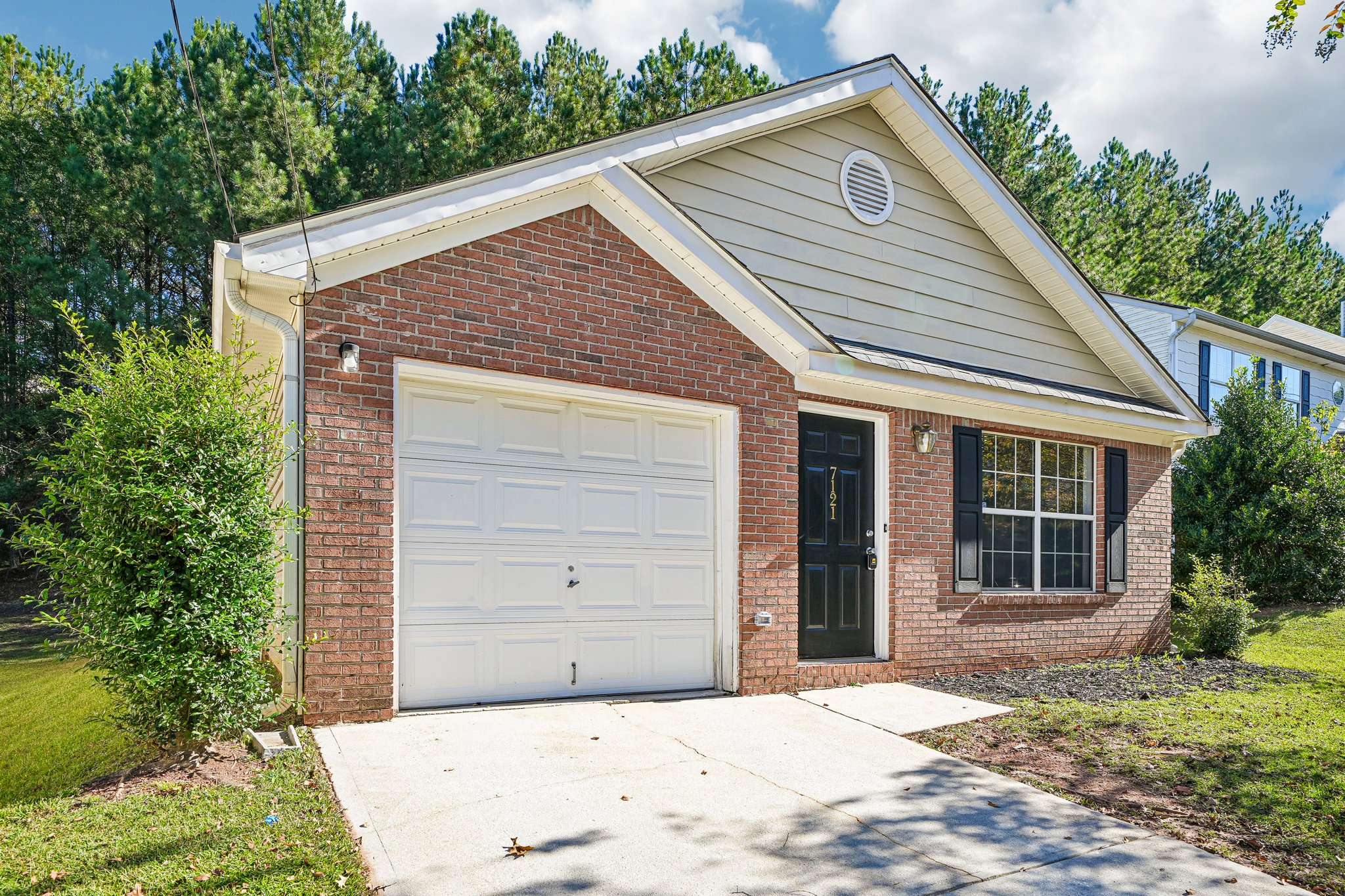 Photo 20 of 22 of 7121 Ravenwood Ln, Lithonia, GA