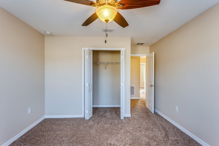 Photo 15 of 20 - 14914 Del Morrow Way, Orlando, FL 32824