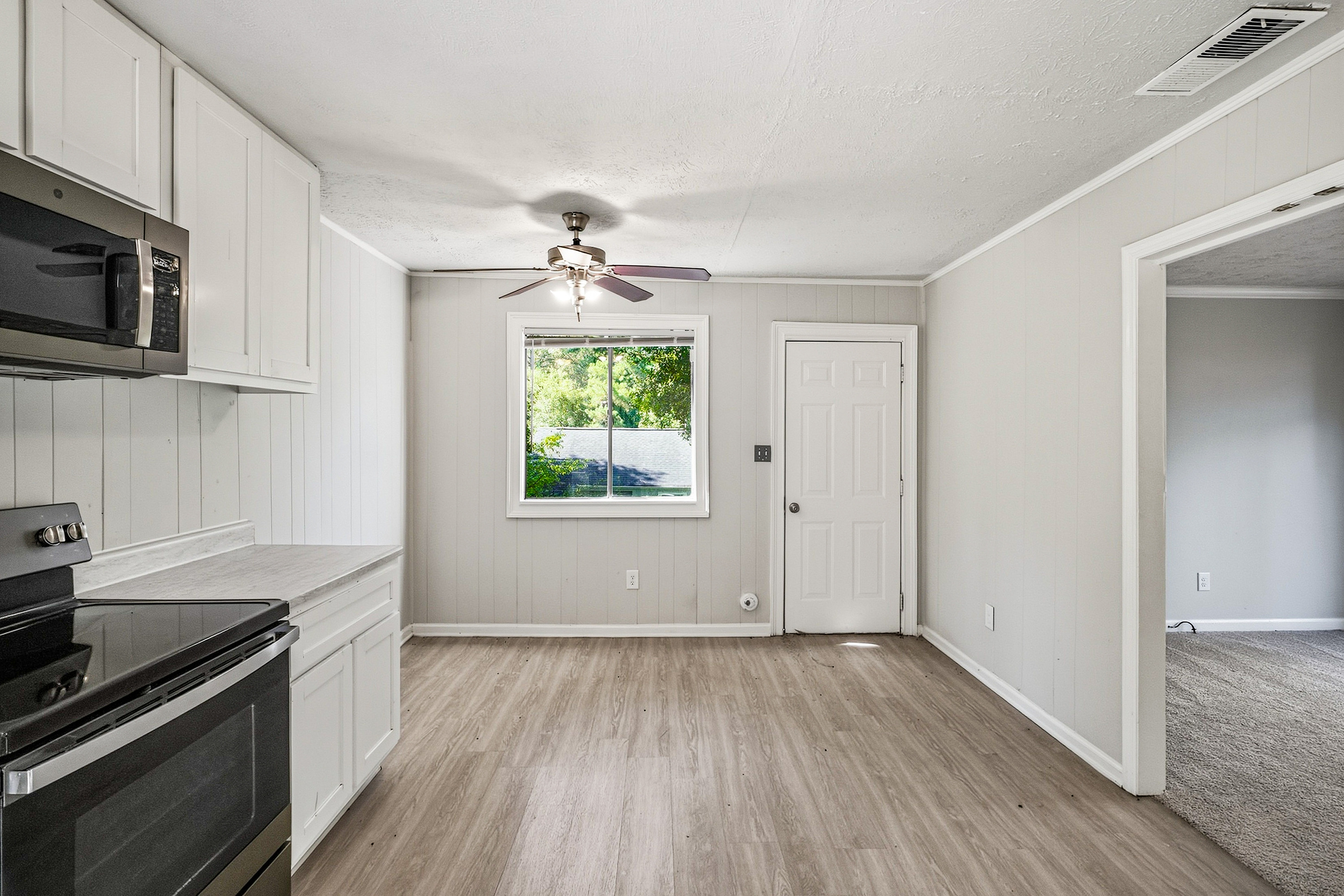 Photo 7 of 19 of 71 Bethesda Church Rd, Lawrenceville, GA