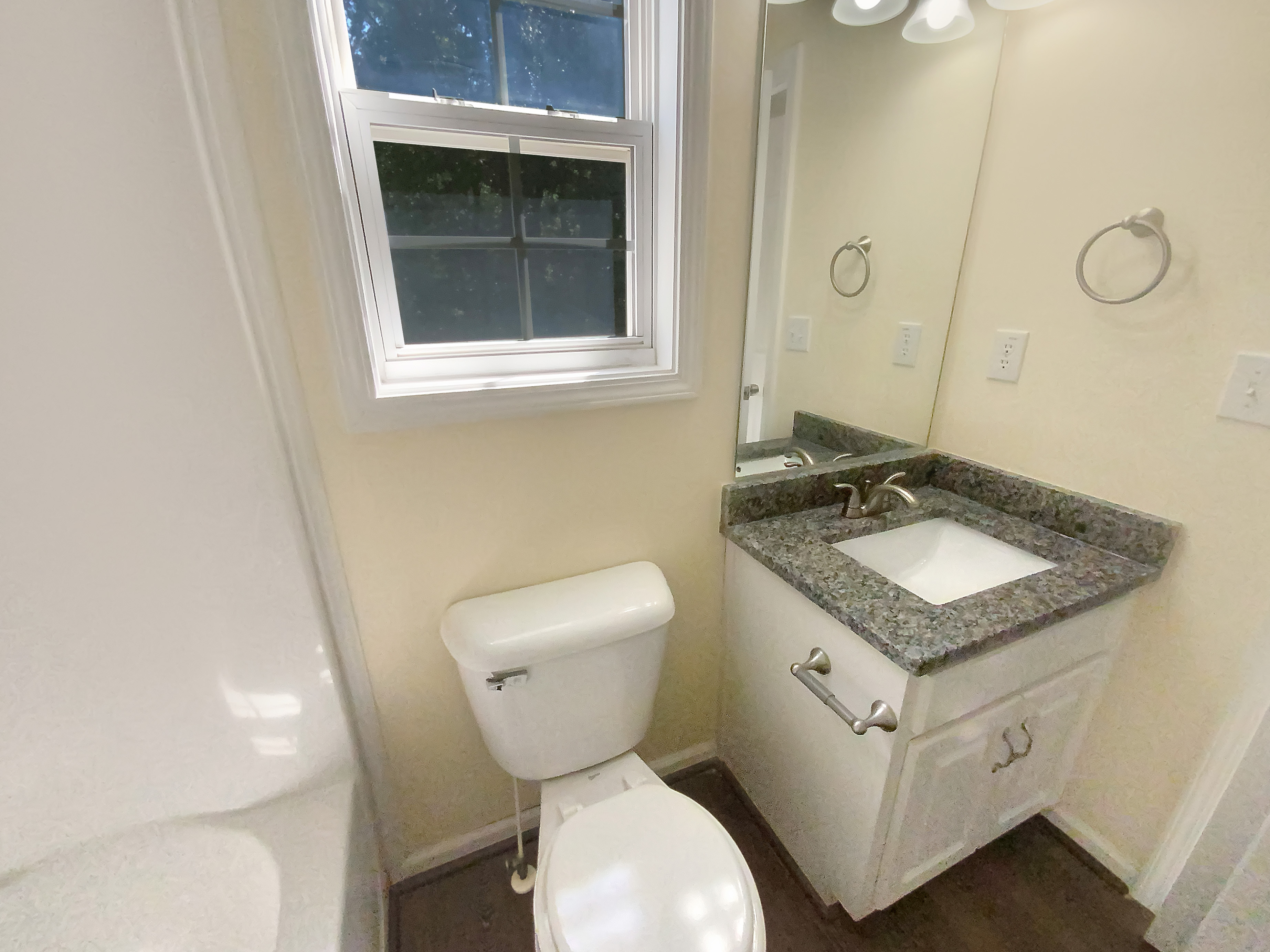 Photo 21 of 30 of 470 Trelawney Cir, Covington, GA