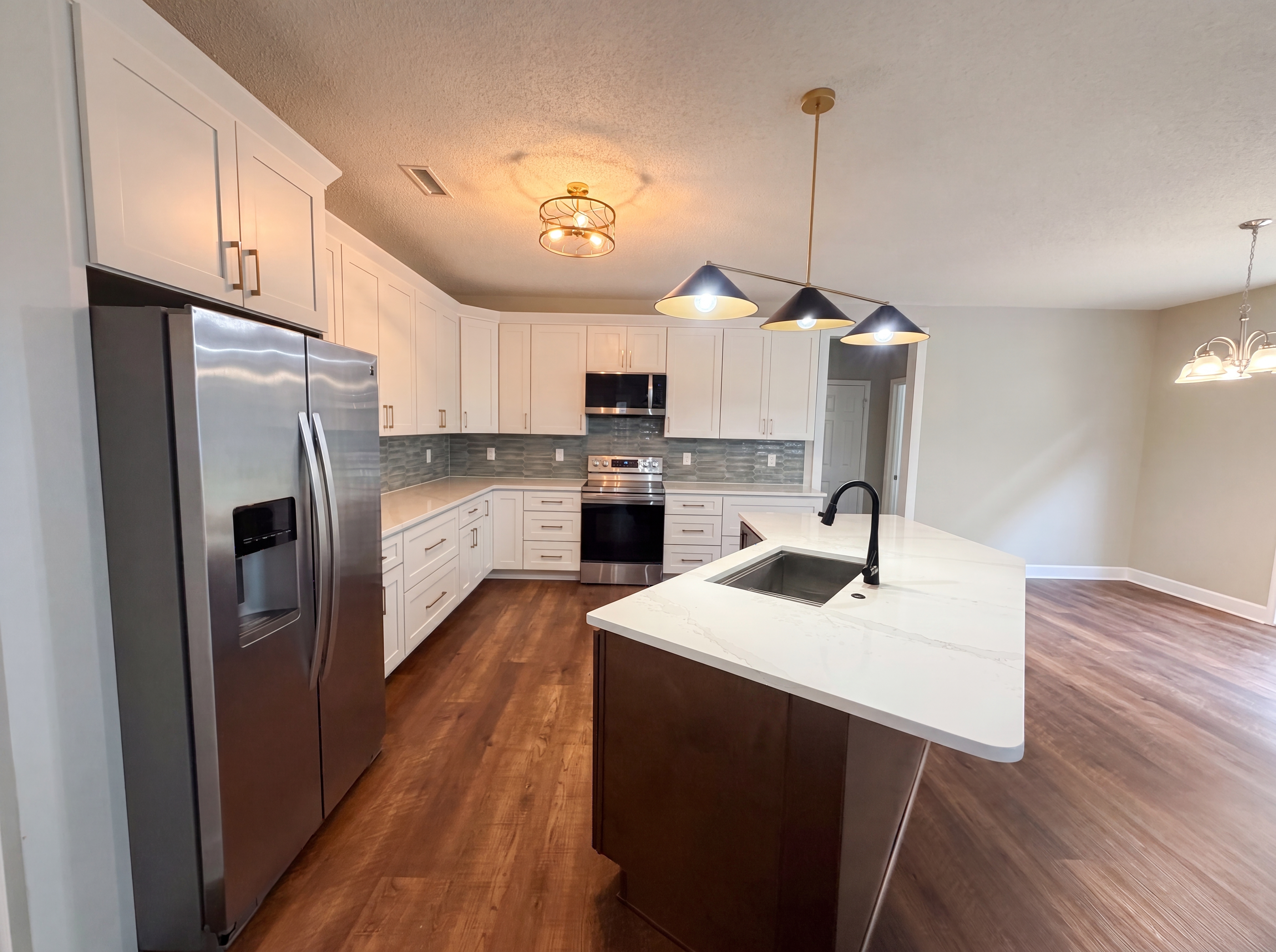 Photo 10 of 19 of 1812 Devonridge Dr, Fuquay Varina, NC