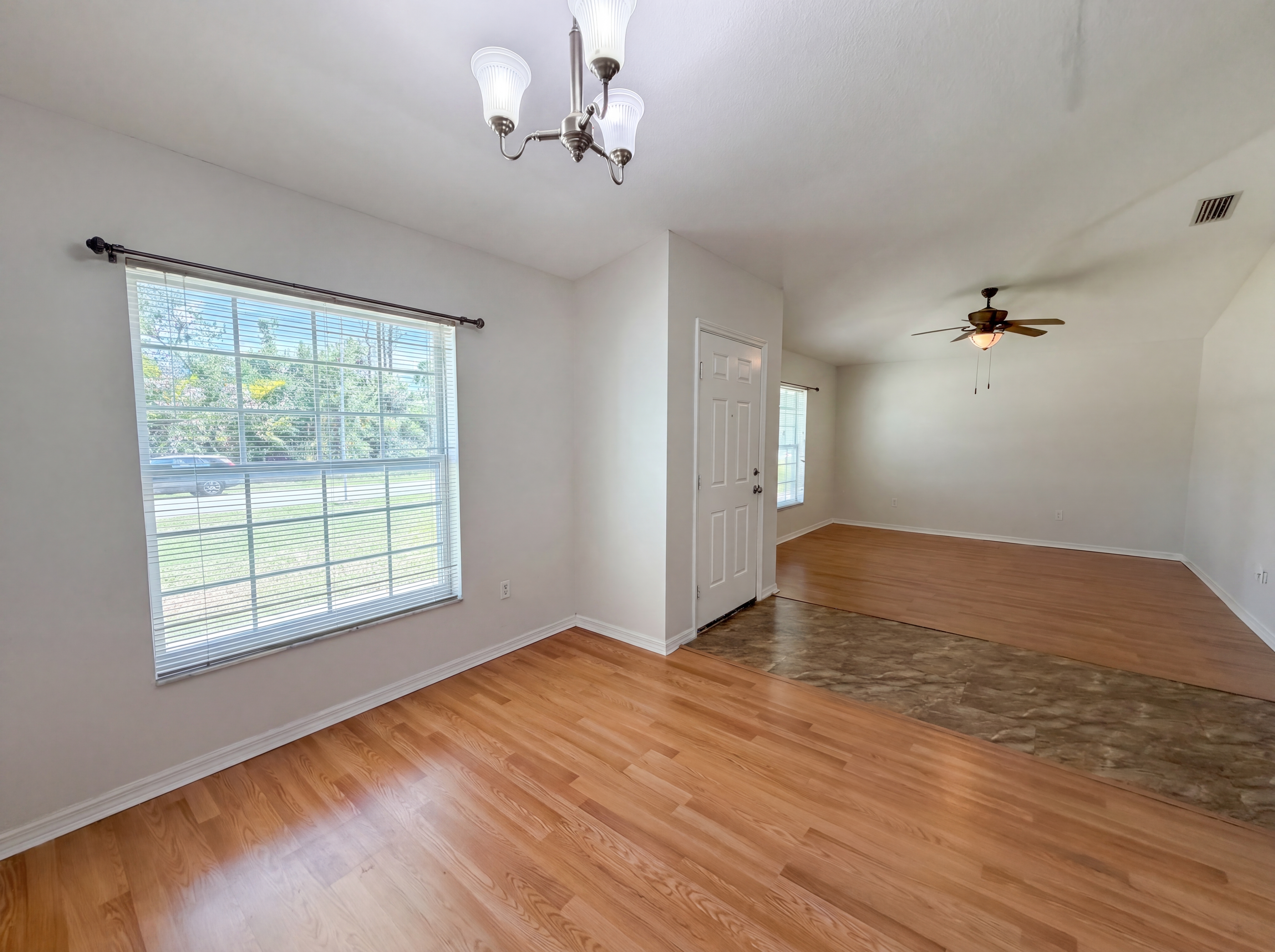 Photo 7 of 26 of 4790 Londel Ave, North Port, FL