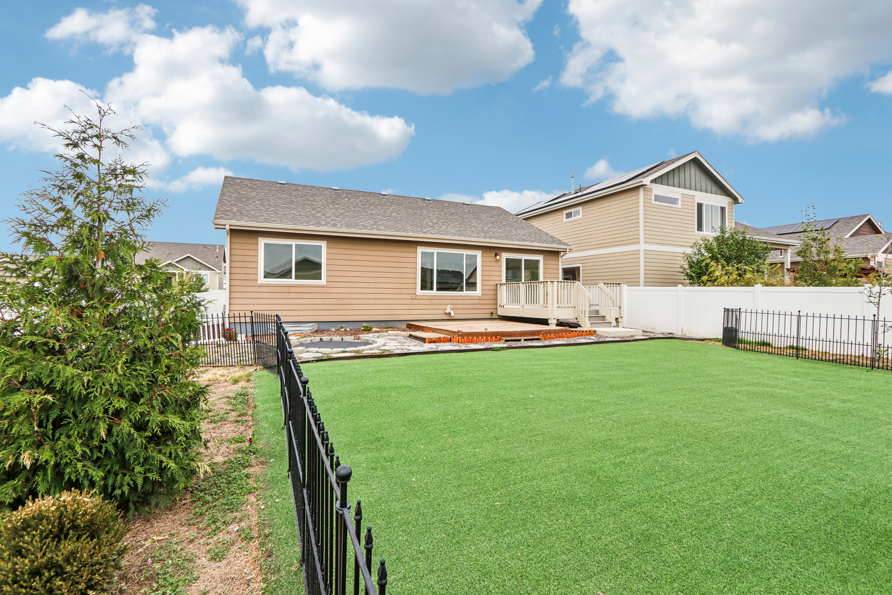 Photo 5 of 21 of 1618 104th Ave, Greeley, CO