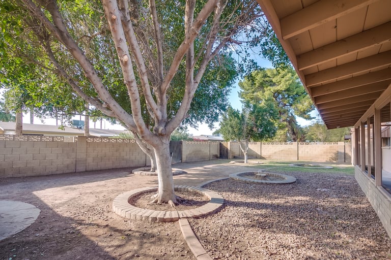 Photo 27 of 27 - 2620 S Holbrook Ln, Tempe, AZ 85282
