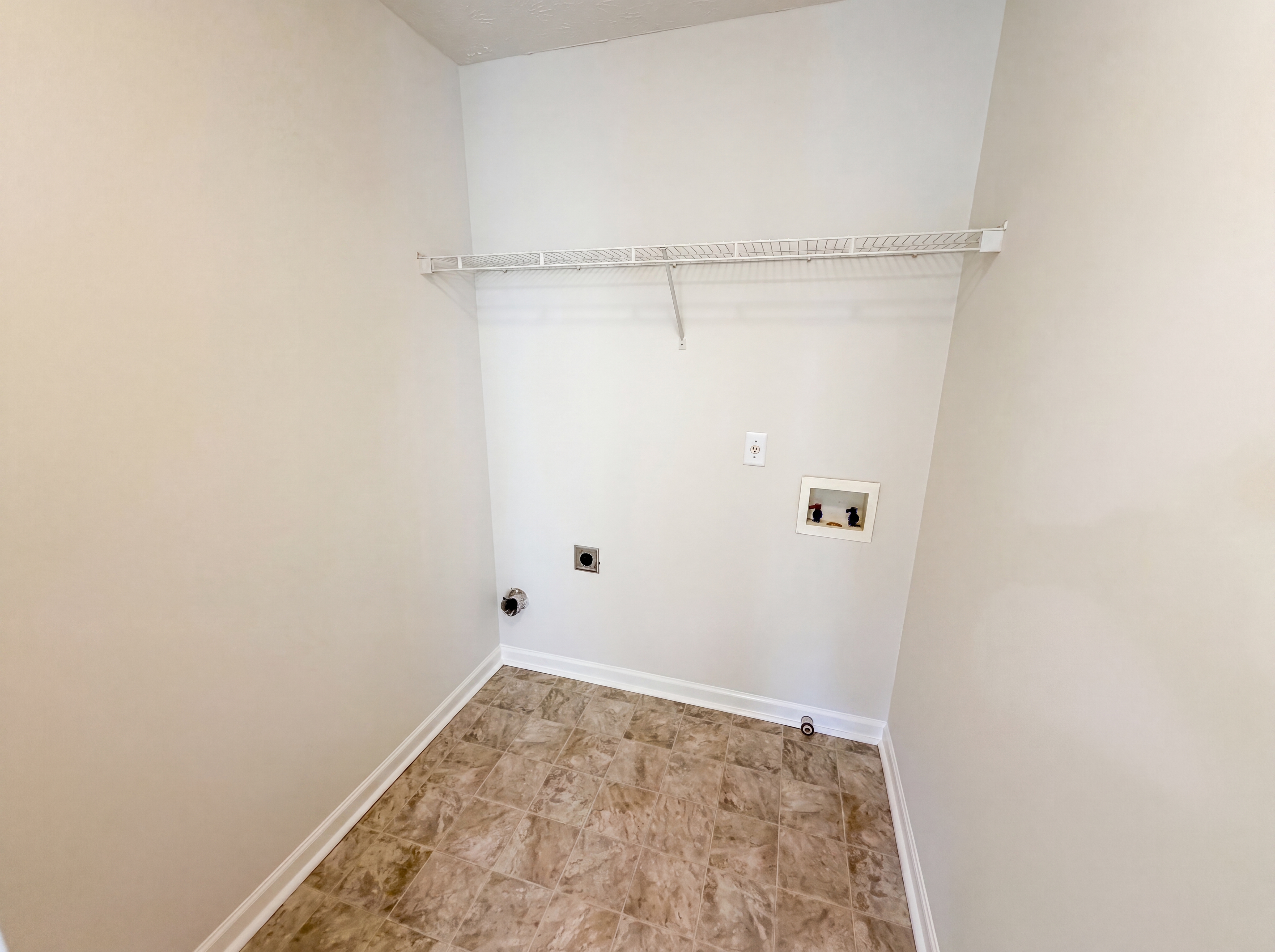 Photo 18 of 25 of 3582 Coveside Ct, Loganville, GA