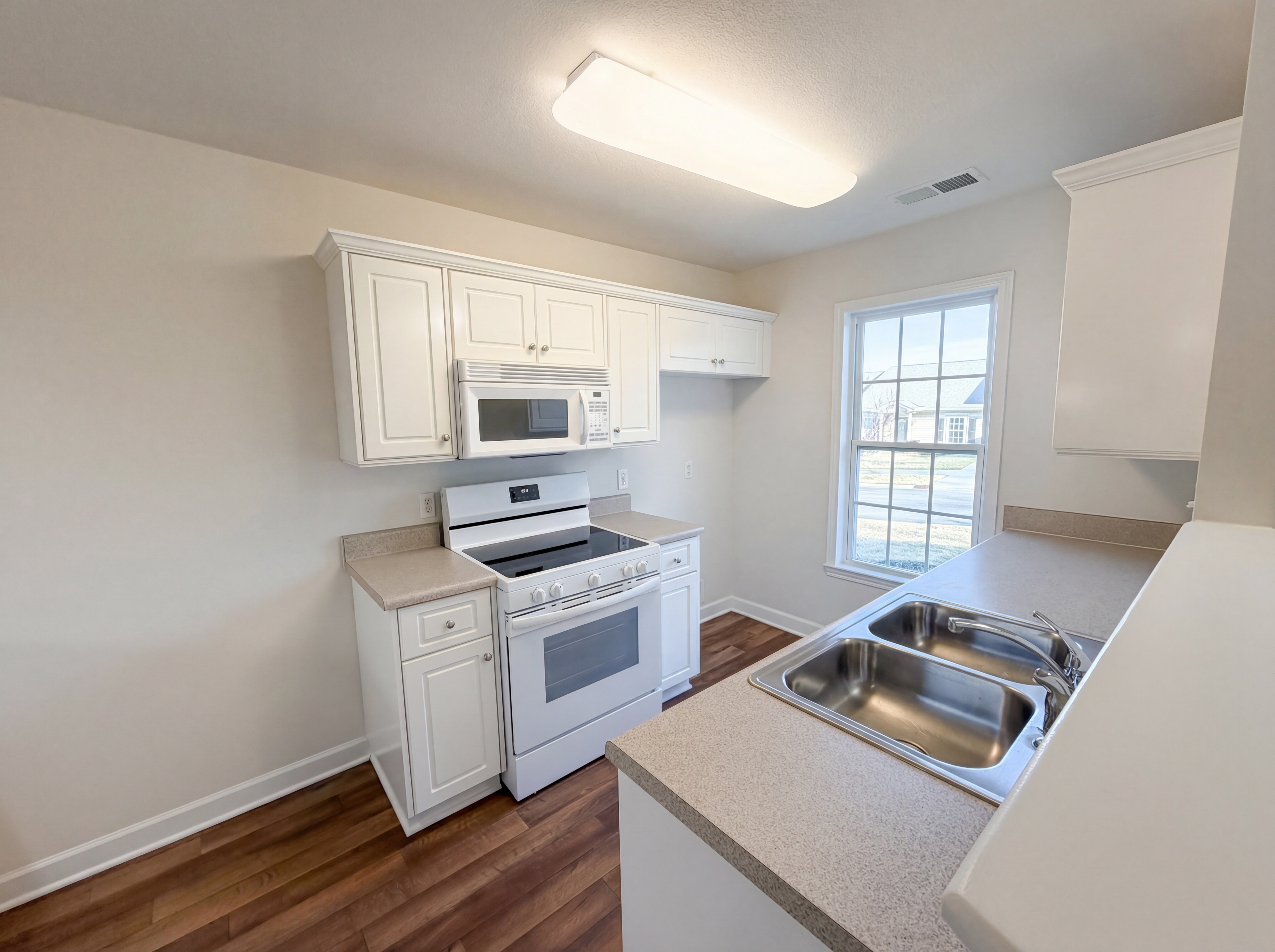 Photo 8 of 21 of 3088 Trimble Cir NW, Concord, NC