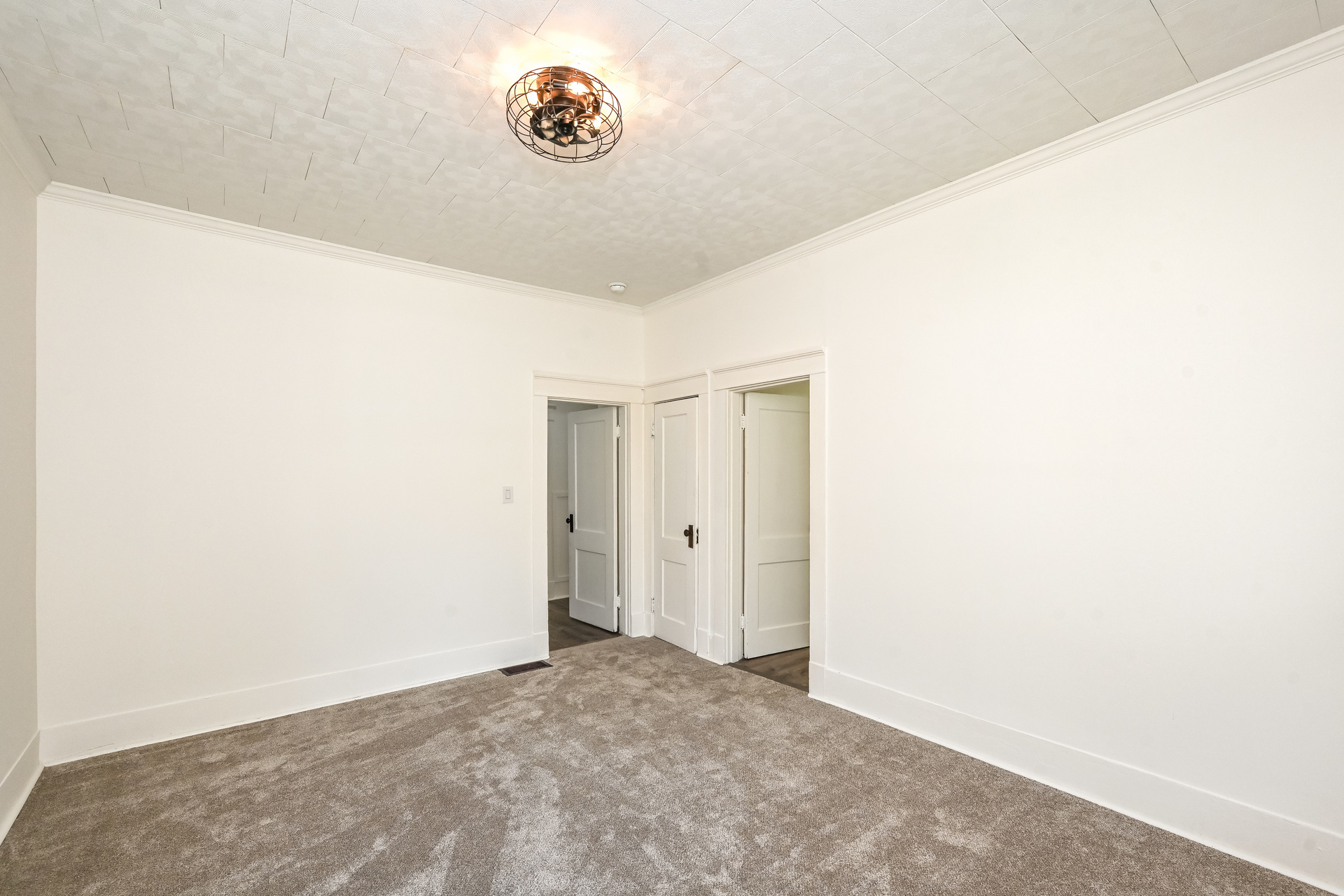 Photo 4 of 13 of 834 N 23rd St, Paducah, KY