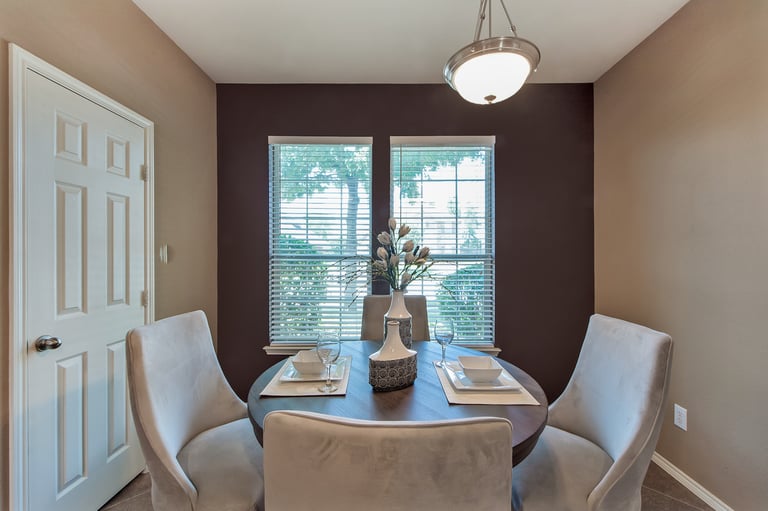 Photo 10 of 28 - 6035 Cedar Glen Dr, Grand Prairie, TX 75052