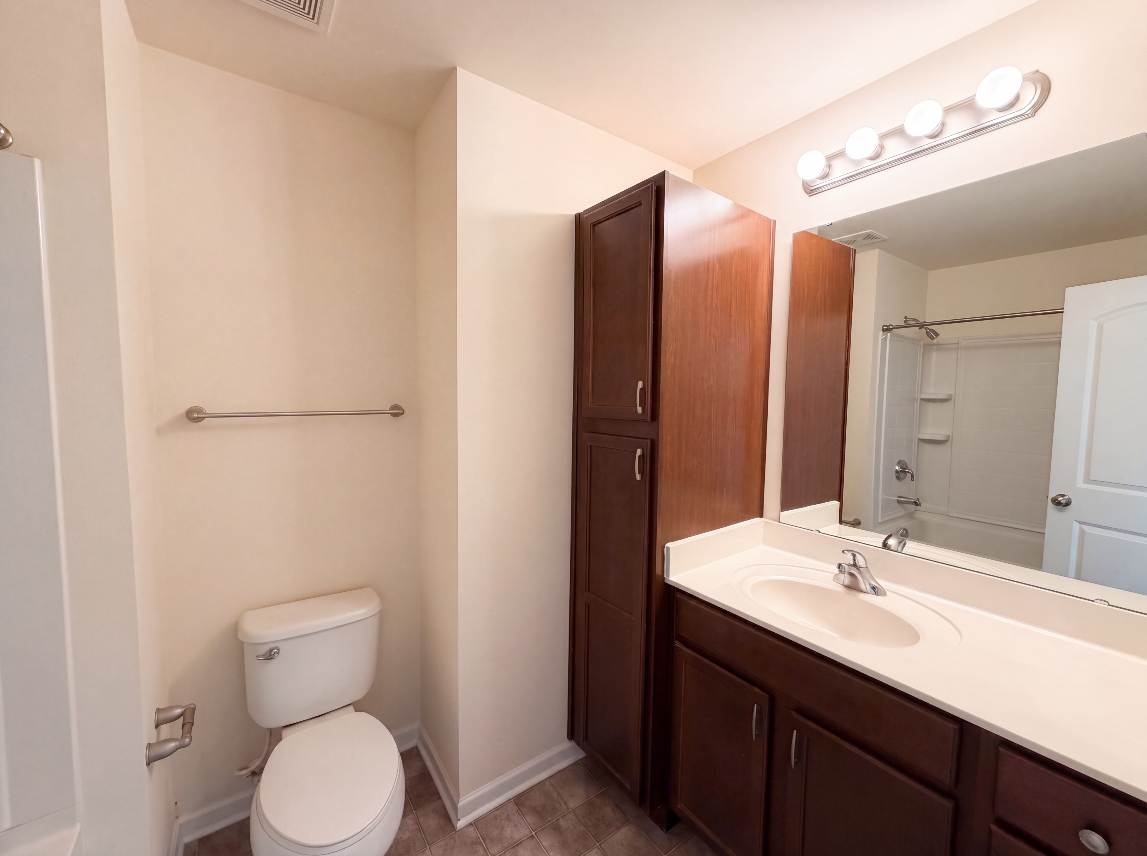Photo 14 of 19 of 13809 Singleleaf Ln, Charlotte, NC