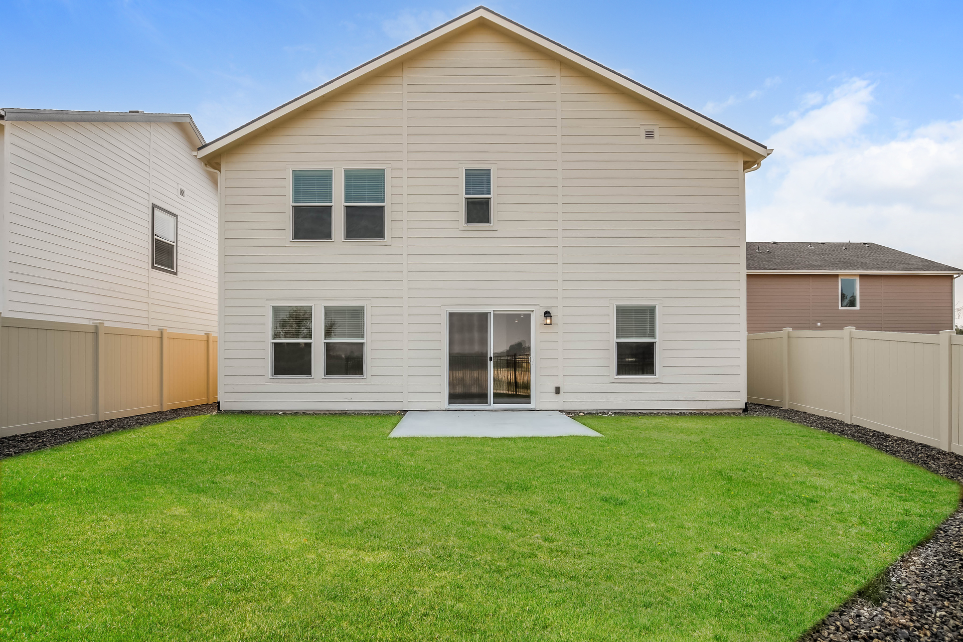 Photo 5 of 20 of 1918 E Springloyd St, Meridian, ID