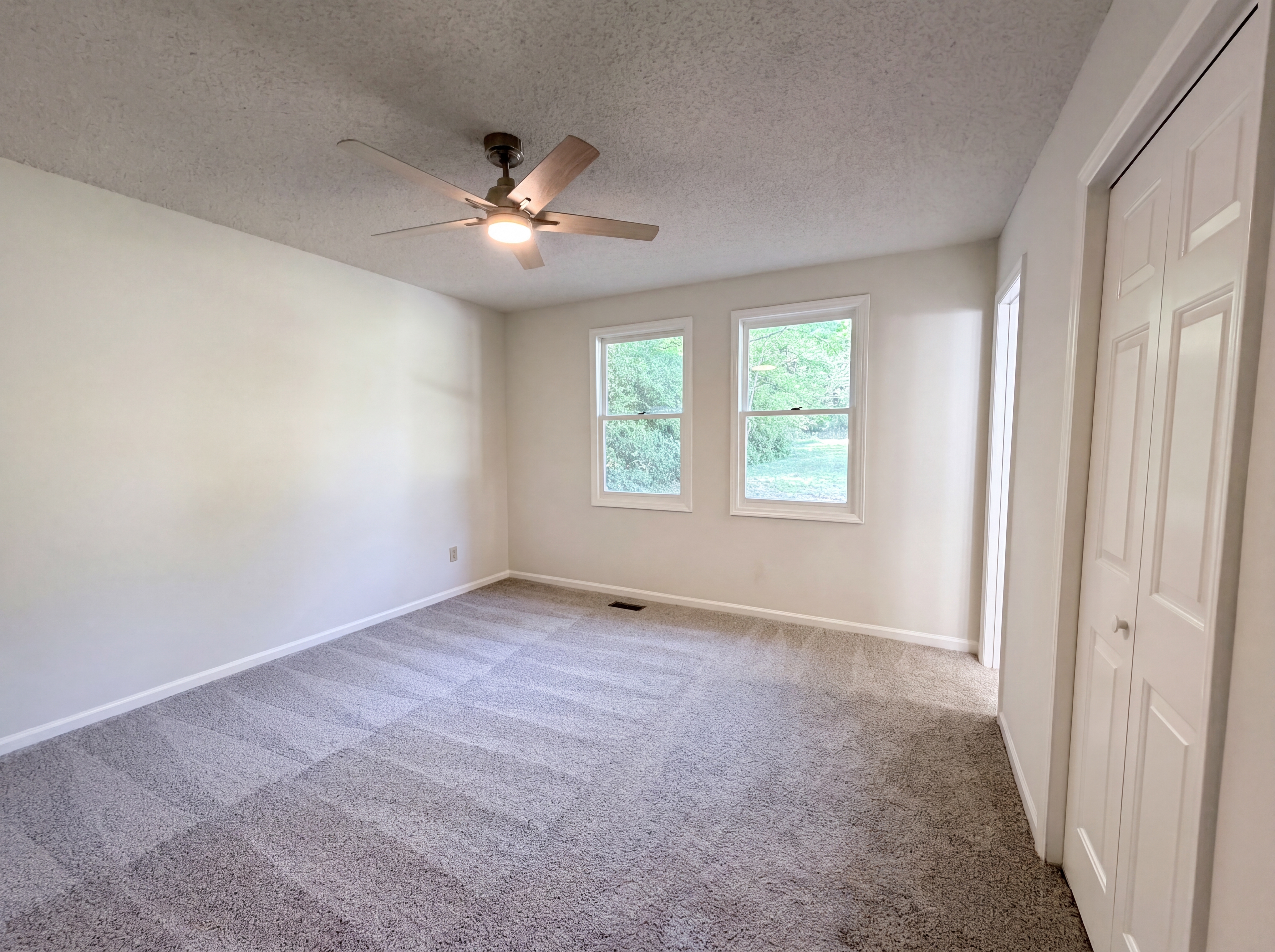 Photo 10 of 18 of 4395 Meadow Ln, Lincolnton, NC