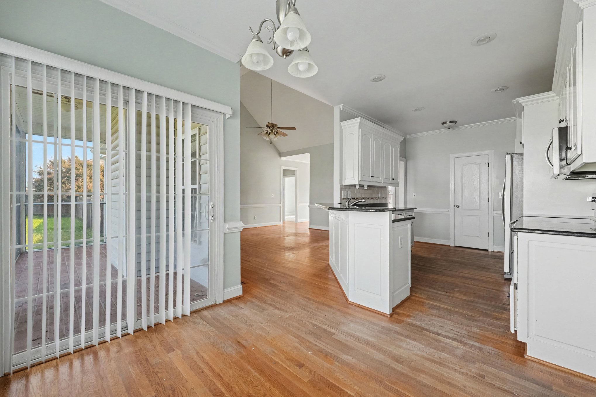 Photo 2 of 19 of 211 Prior Ln, Pikeville, NC